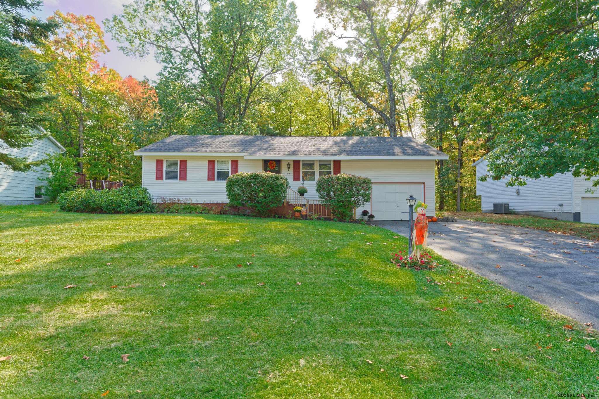 Saratoga Springs, NY 12866,59 CURT Boulevard