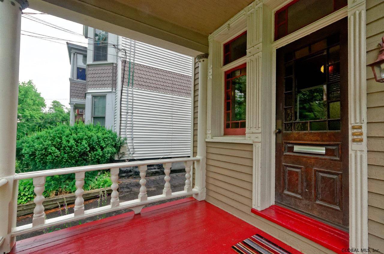 Schenectady, NY 12308,1056 GILLESPIE Street