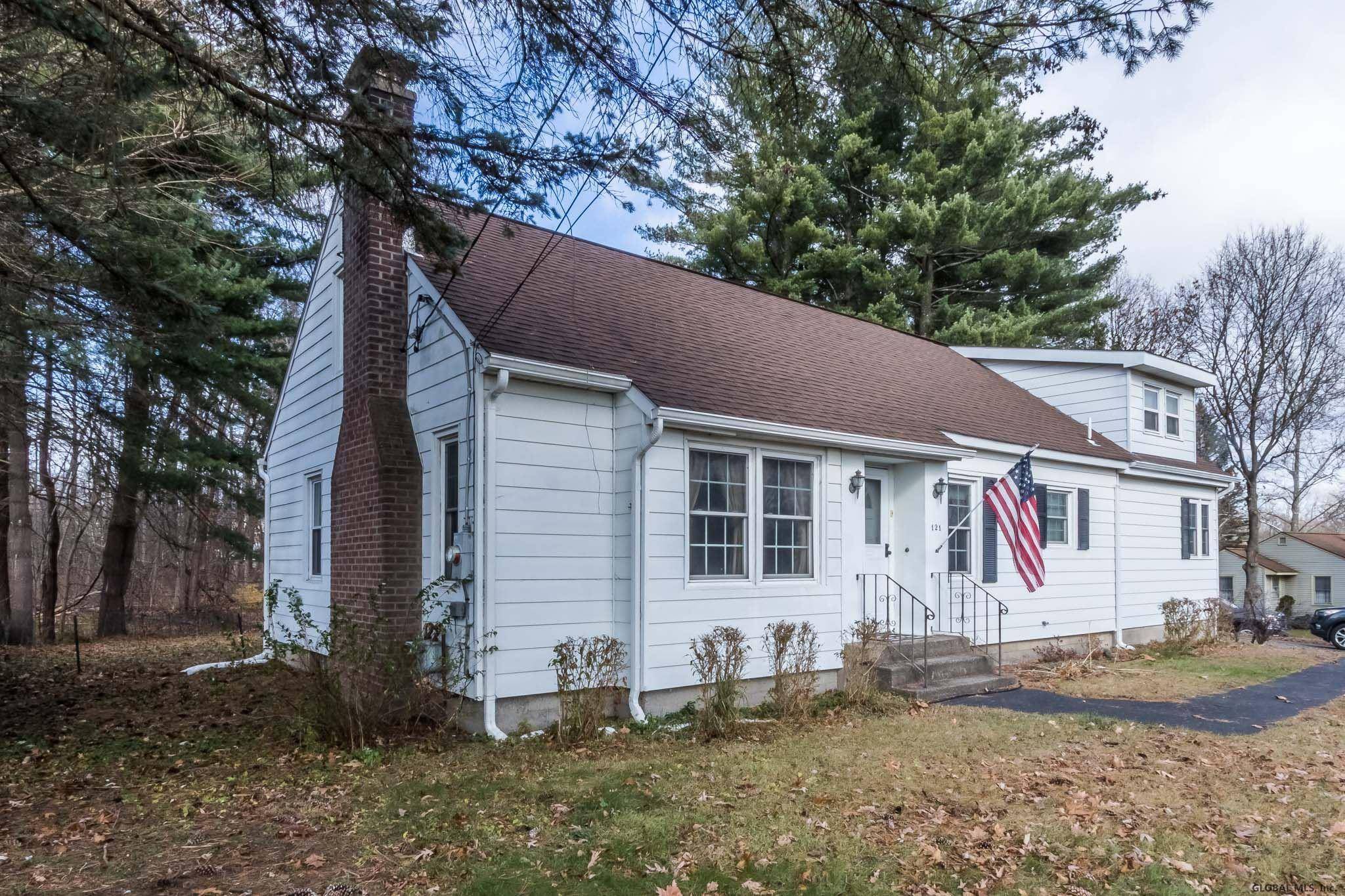 Colonie, NY 12304,121 FOX Avenue