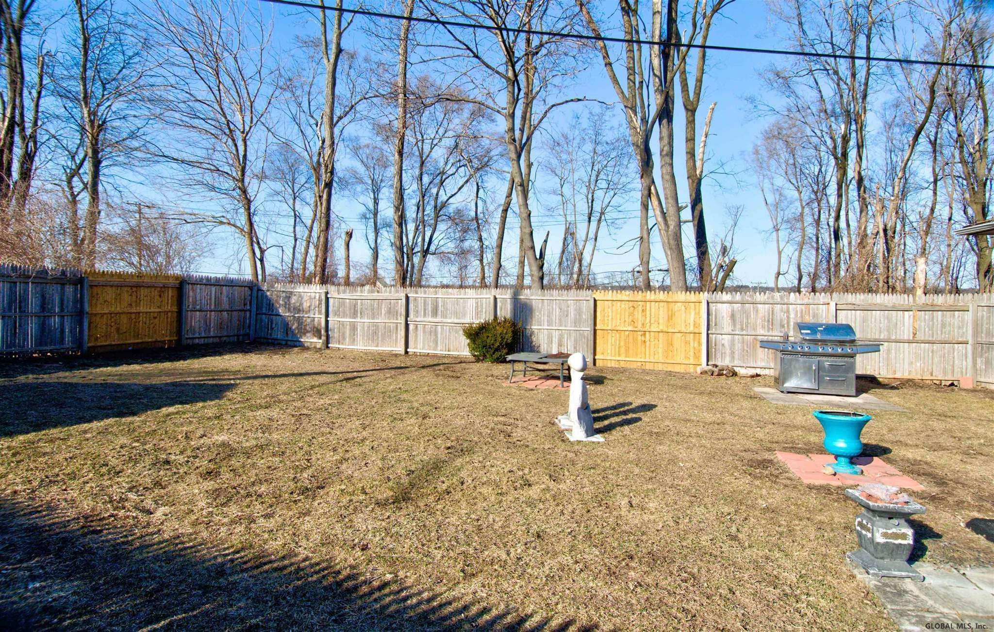 Albany, NY 12206,44 DANKER Avenue