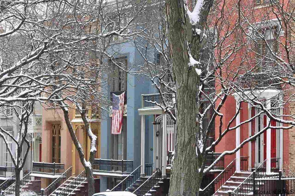 Albany, NY 12202,10 MADISON Place