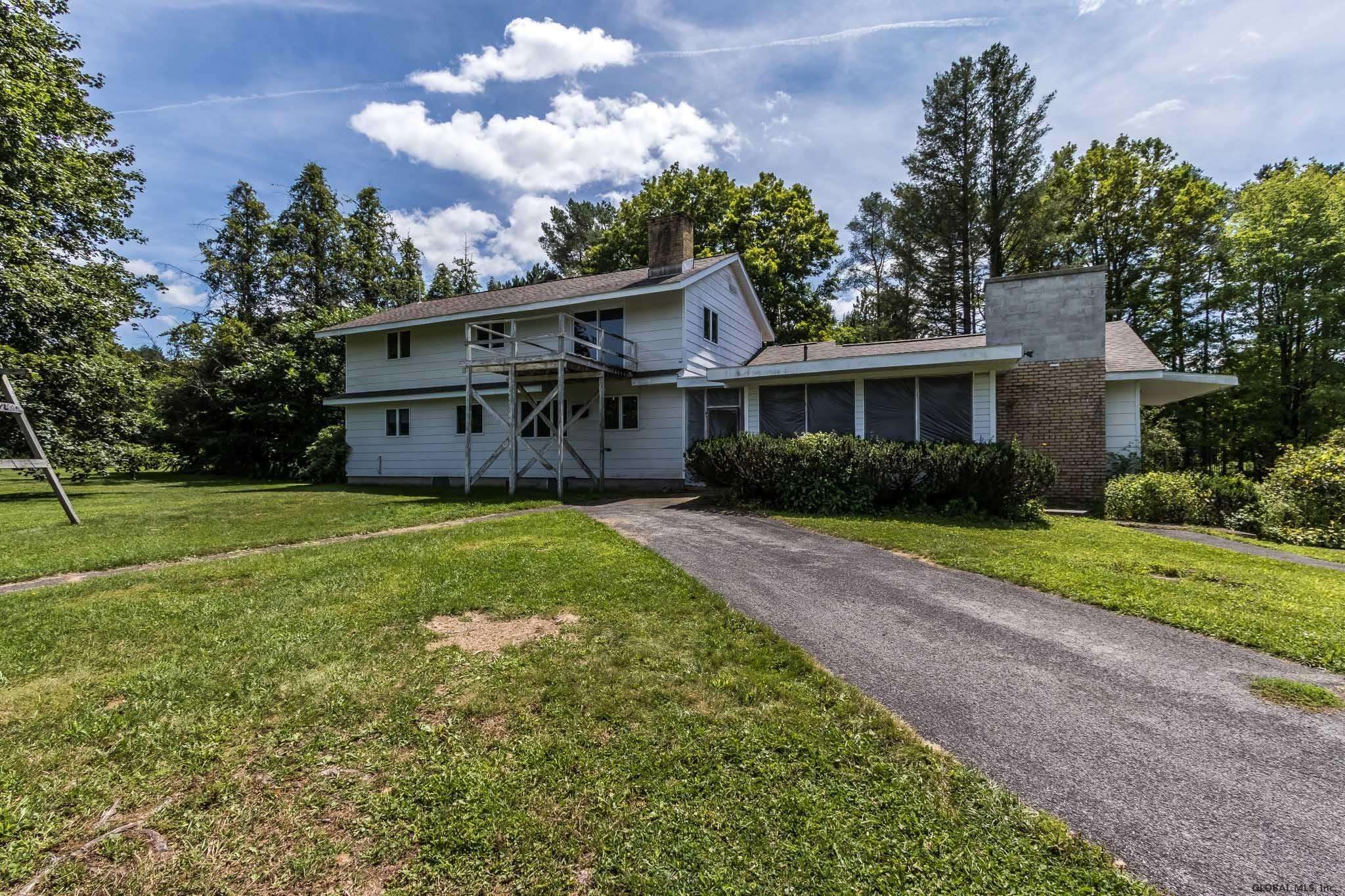 Amsterdam, NY 12086,109 HAMMONDTOWN Road