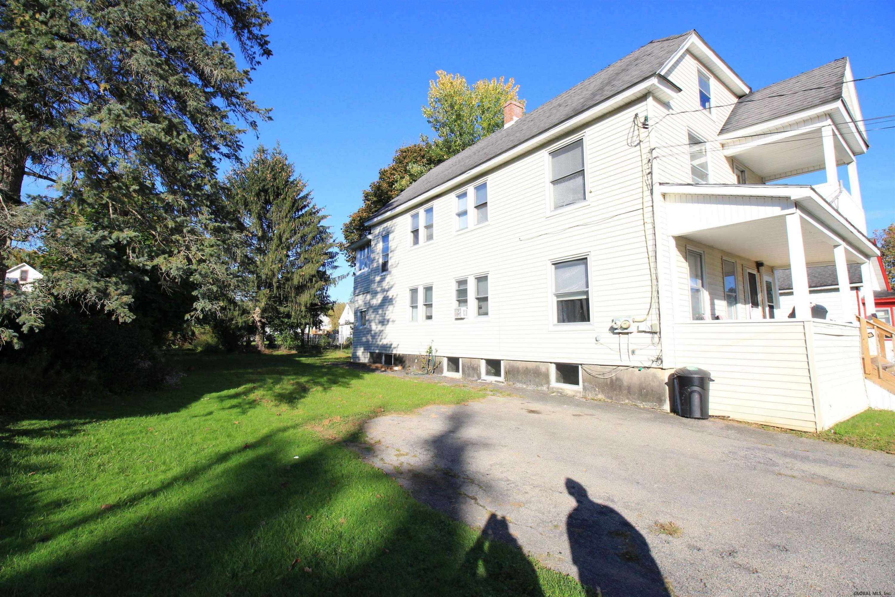 Johnstown, NY 12095,9 E DECKER Street