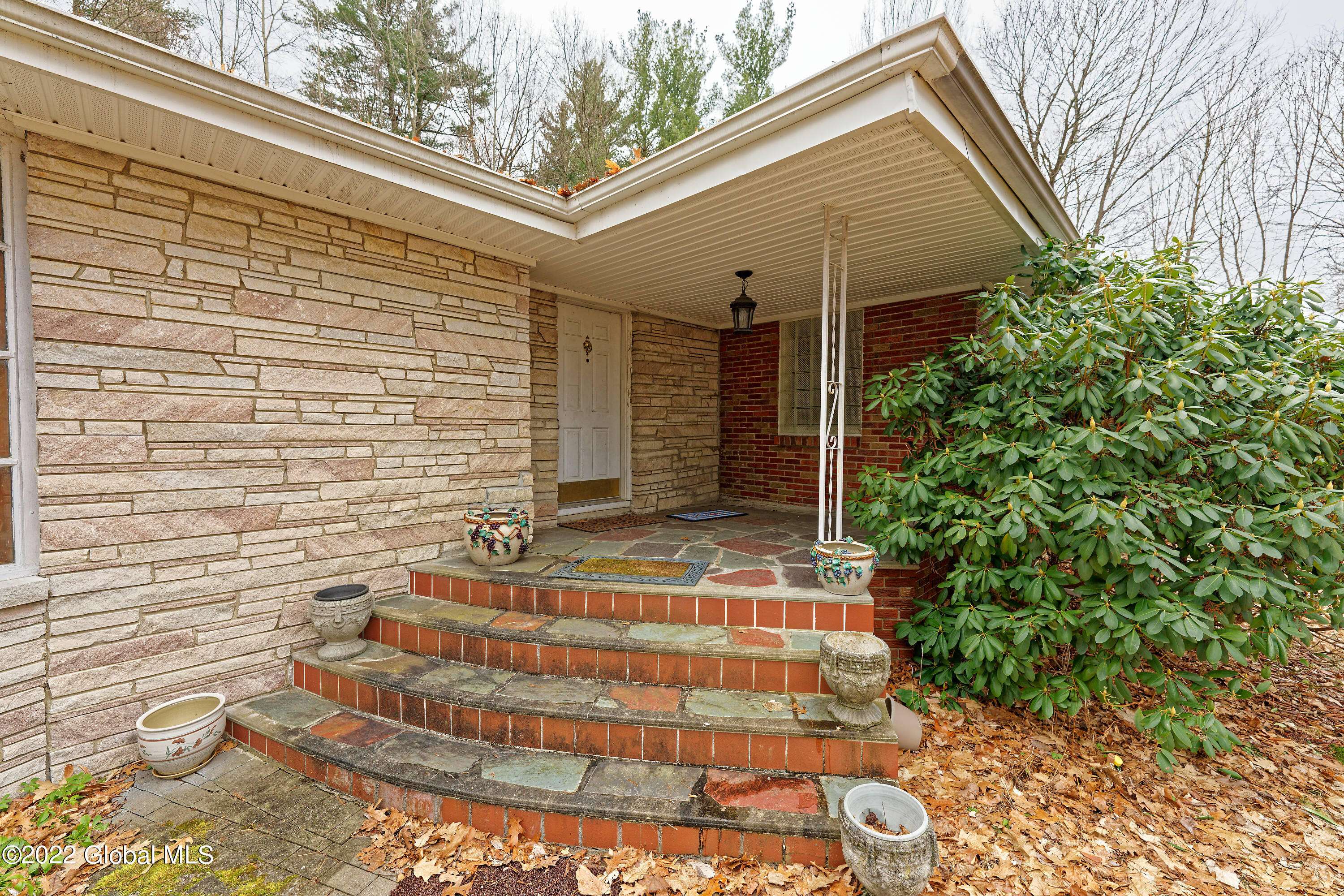 North Greenbush, NY 12180,183 Winter Street Ext