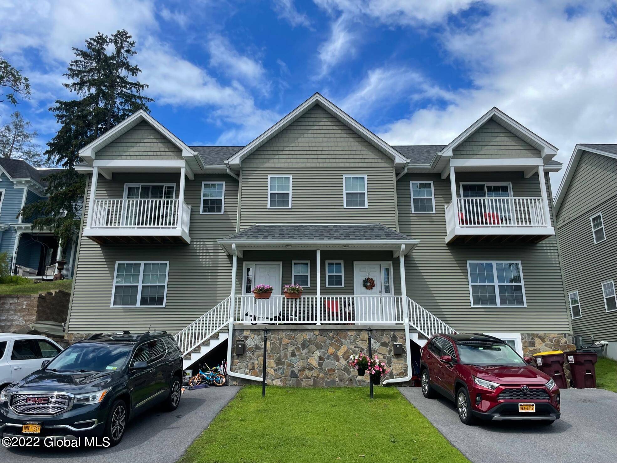 Lake George, NY 12845,37 Dieskau Street