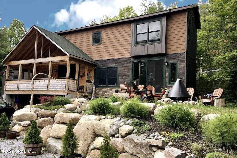 Schroon Lake, NY 12870,9 Underhill Lane