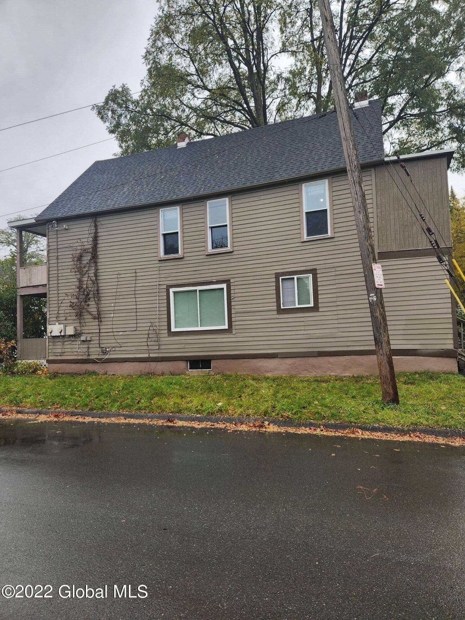 Schenectady, NY 12303,1002 Glendale Place