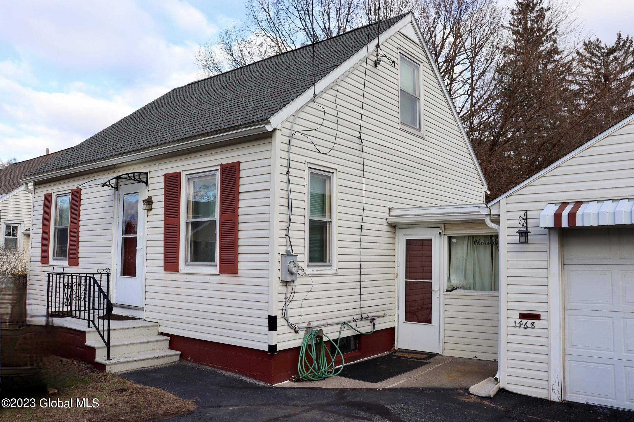 Schenectady, NY 12306,1468 Helderberg Avenue