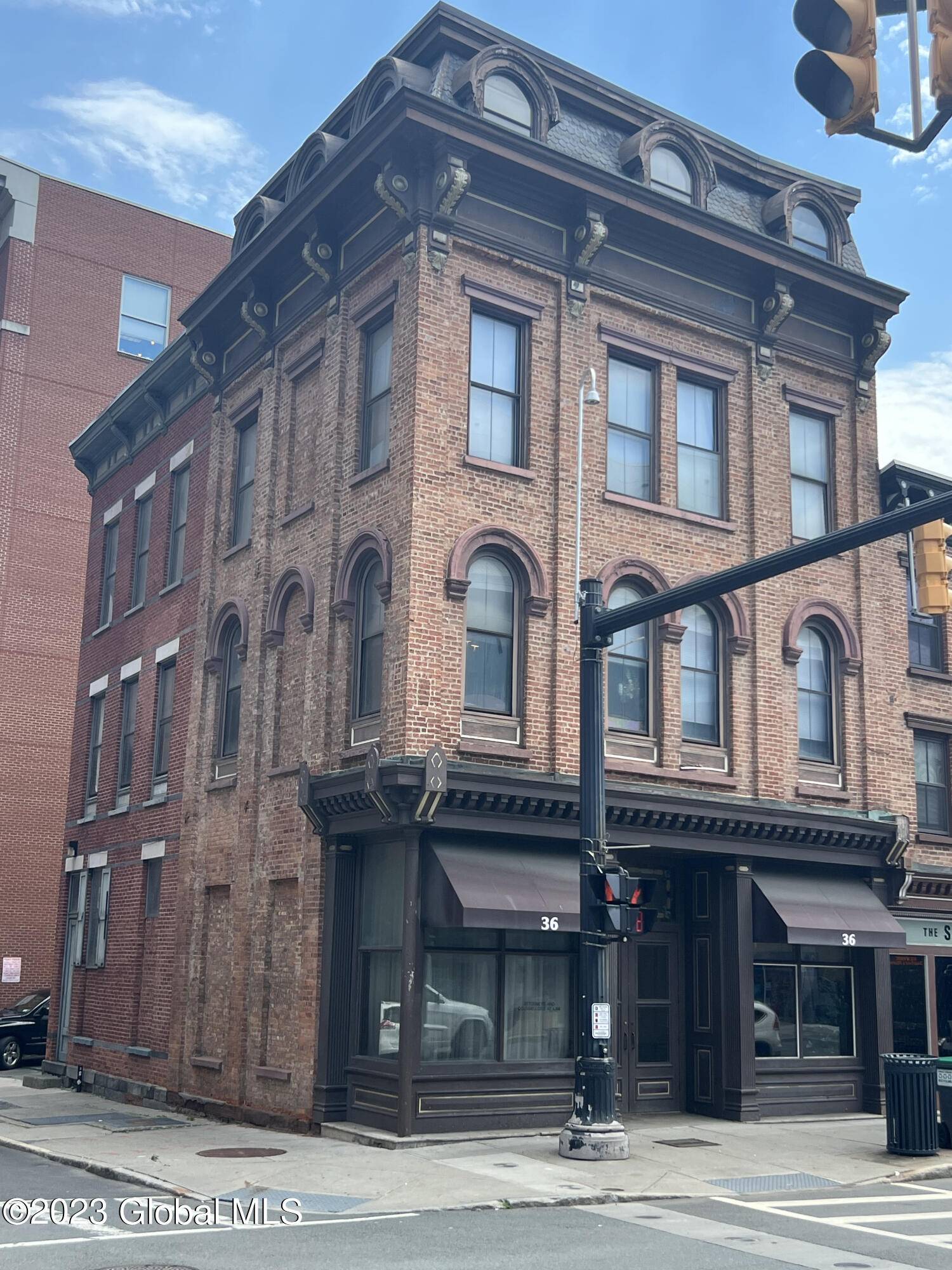 Albany, NY 12207,36 S Pearl Street