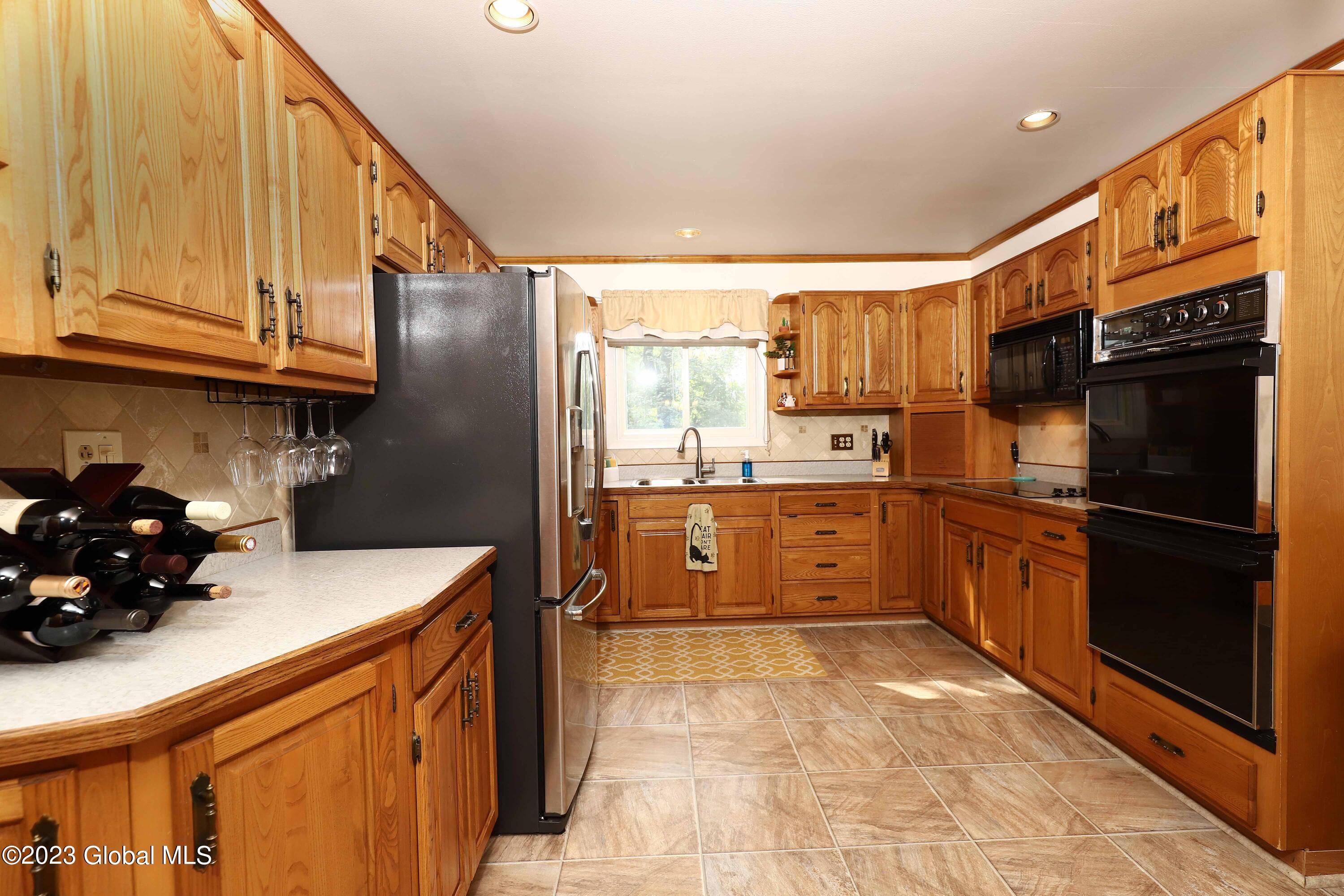 Rotterdam, NY 12306,20 Mullen Drive