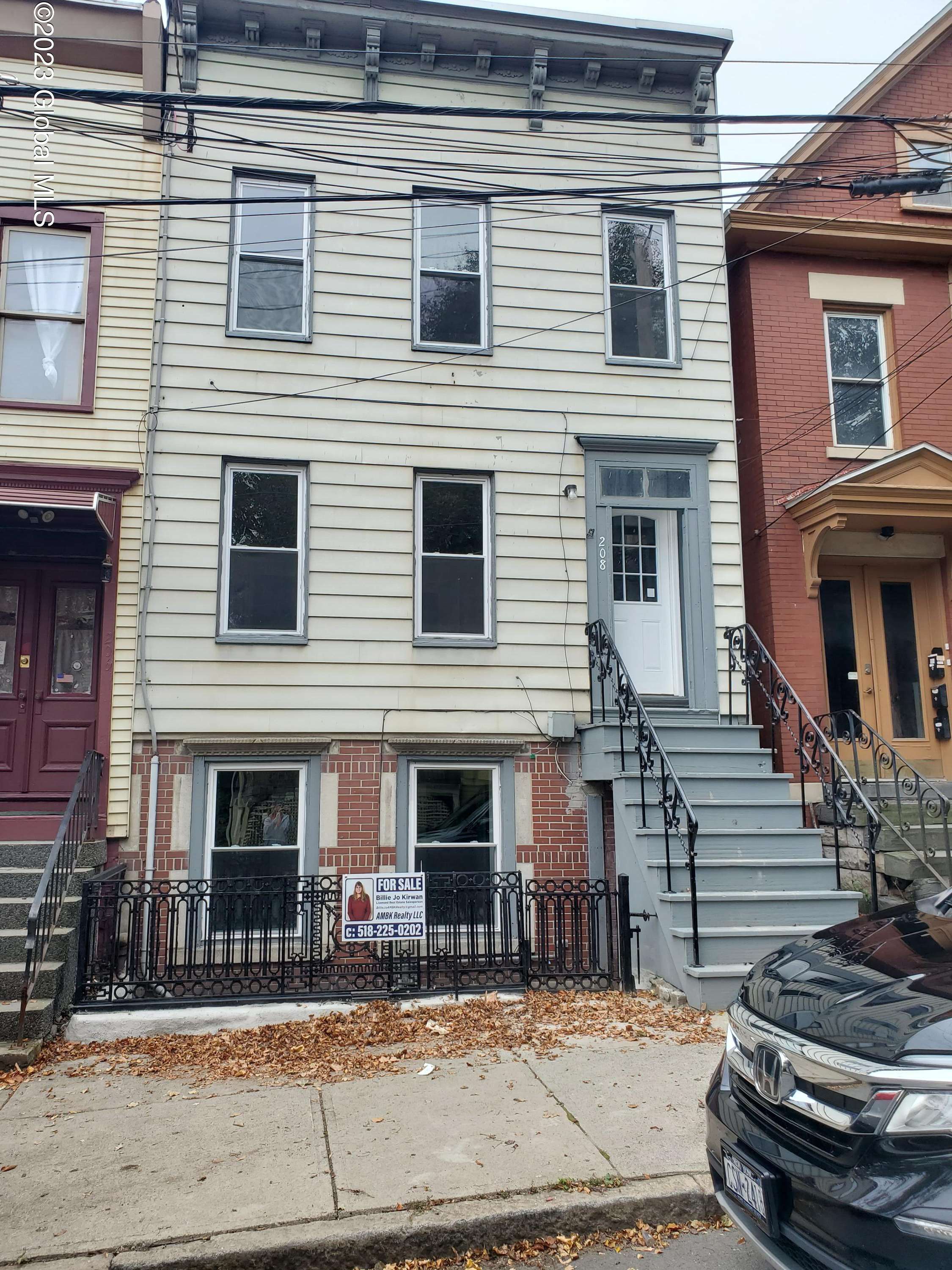 Albany, NY 12202,208 Myrtle Avenue