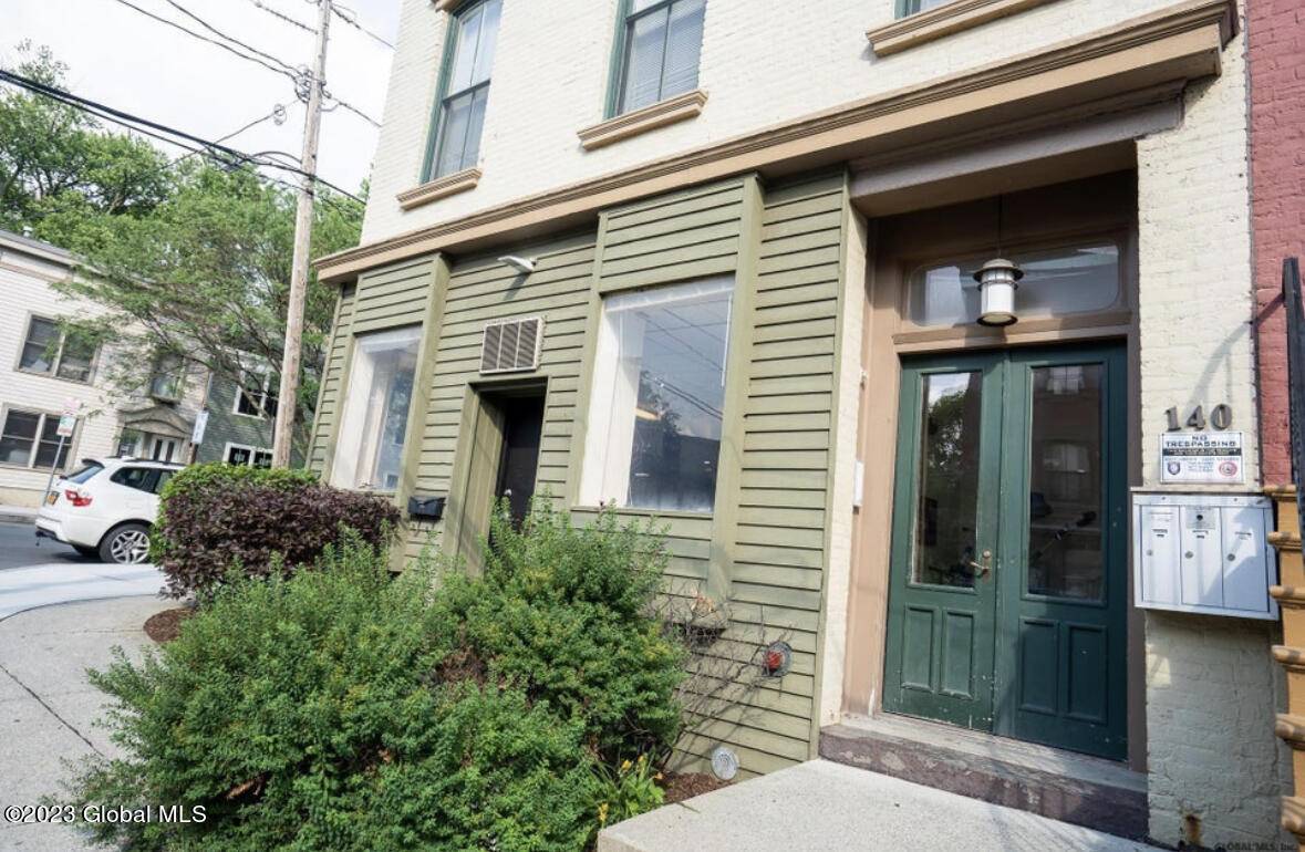 Albany, NY 12208,140 Knox Street