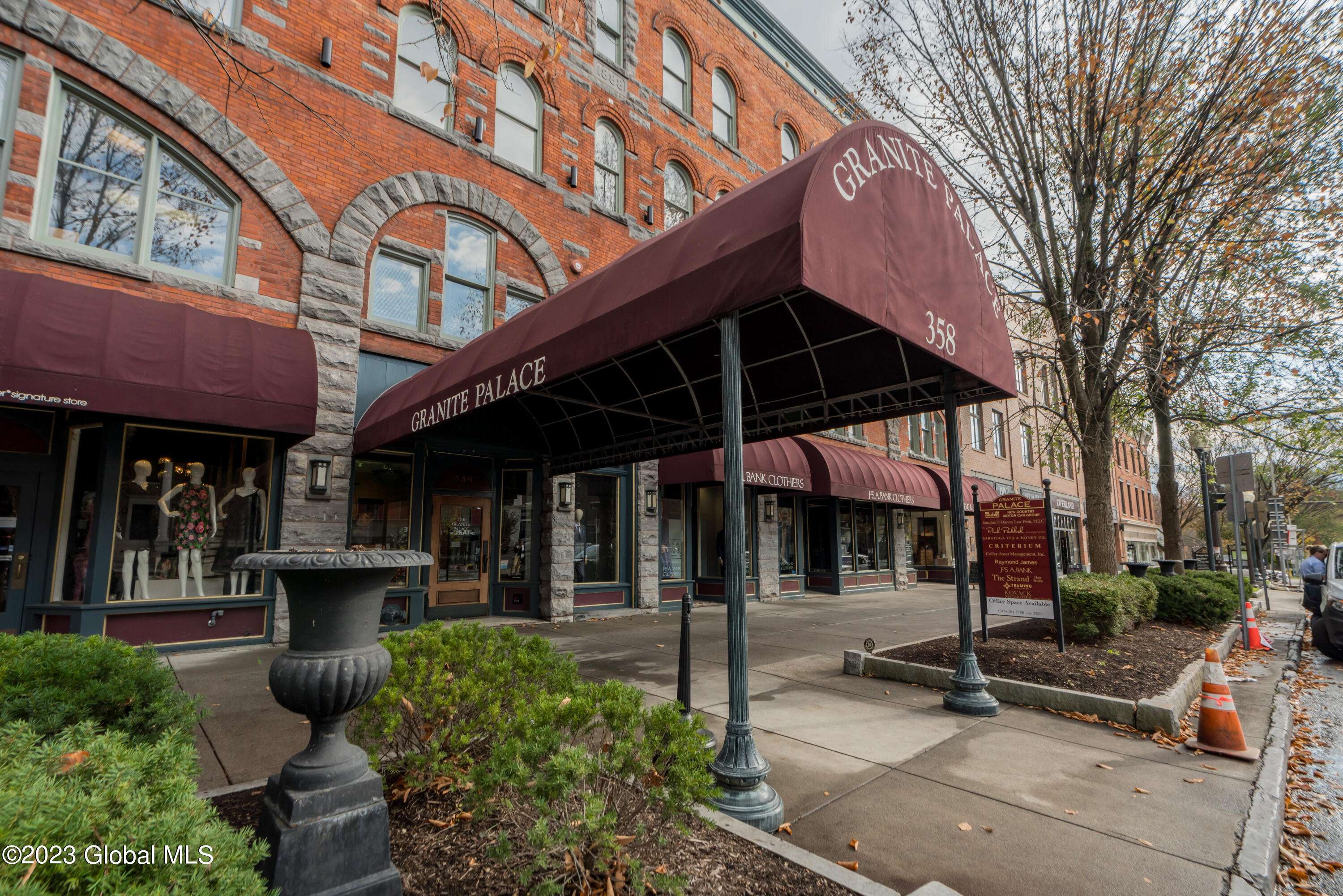 Saratoga Springs, NY 12866,358 Broadway #208