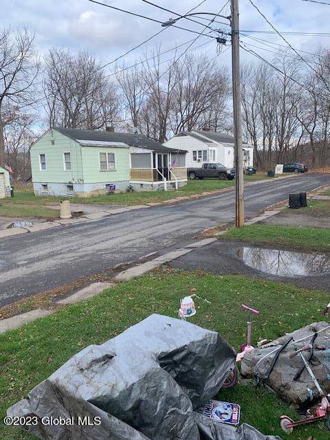 Canajoharie, NY 13317,1-6 Pleasant Place