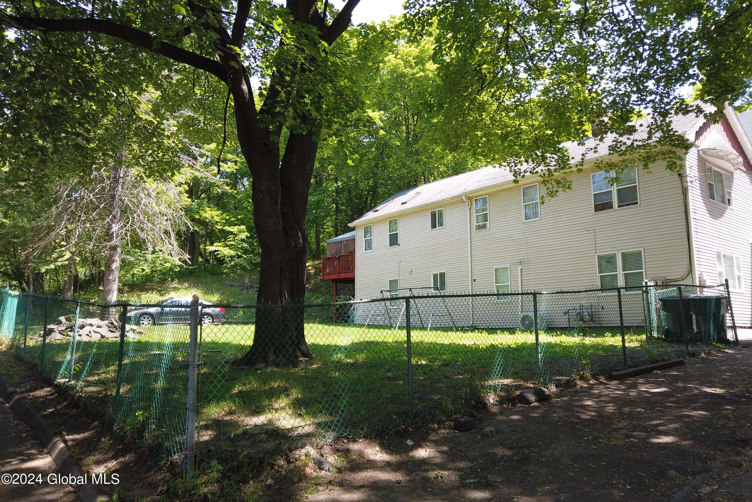 Troy, NY 12180,61 Tyler Street