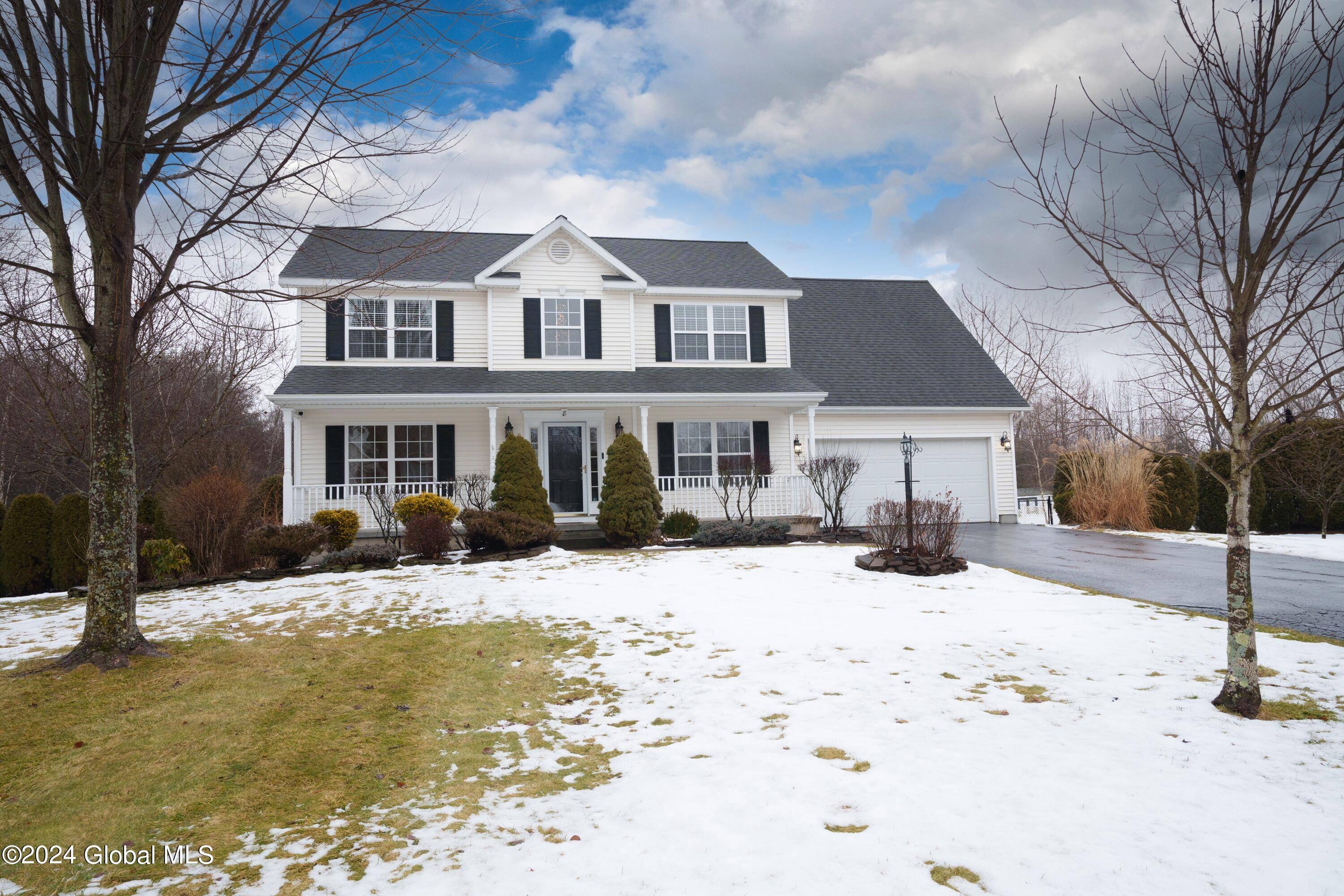 Wilton, NY 12831,8 APPLE TREE Lane