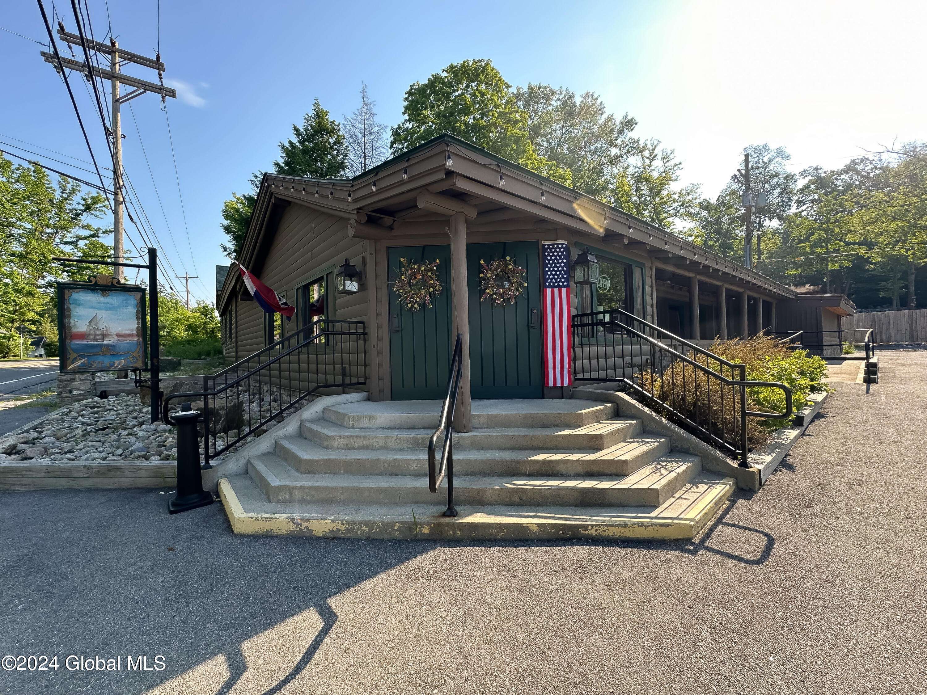 Lake George, NY 12845,3873 NY-9L