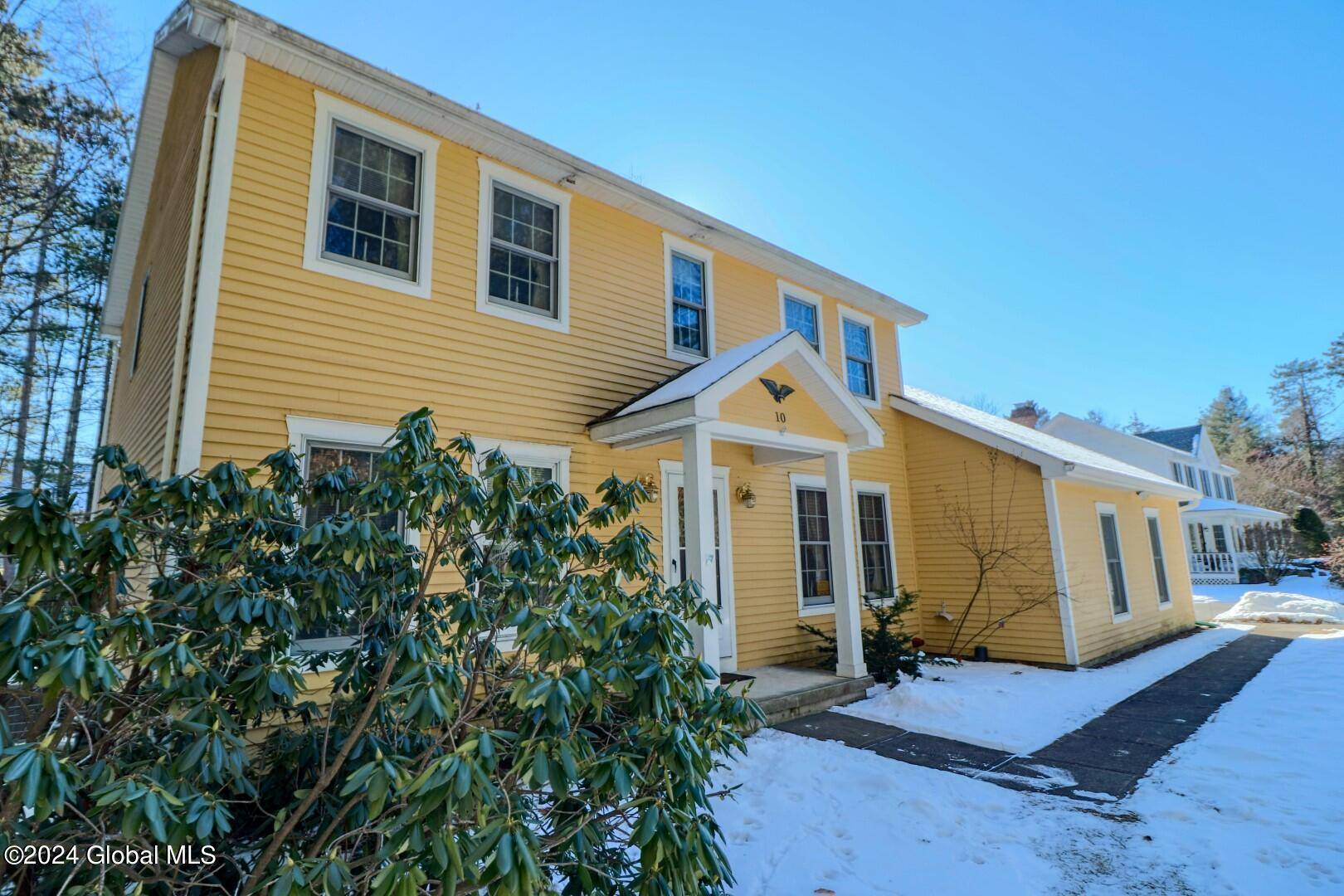 Queensbury, NY 12804,10 Chippewa Circle