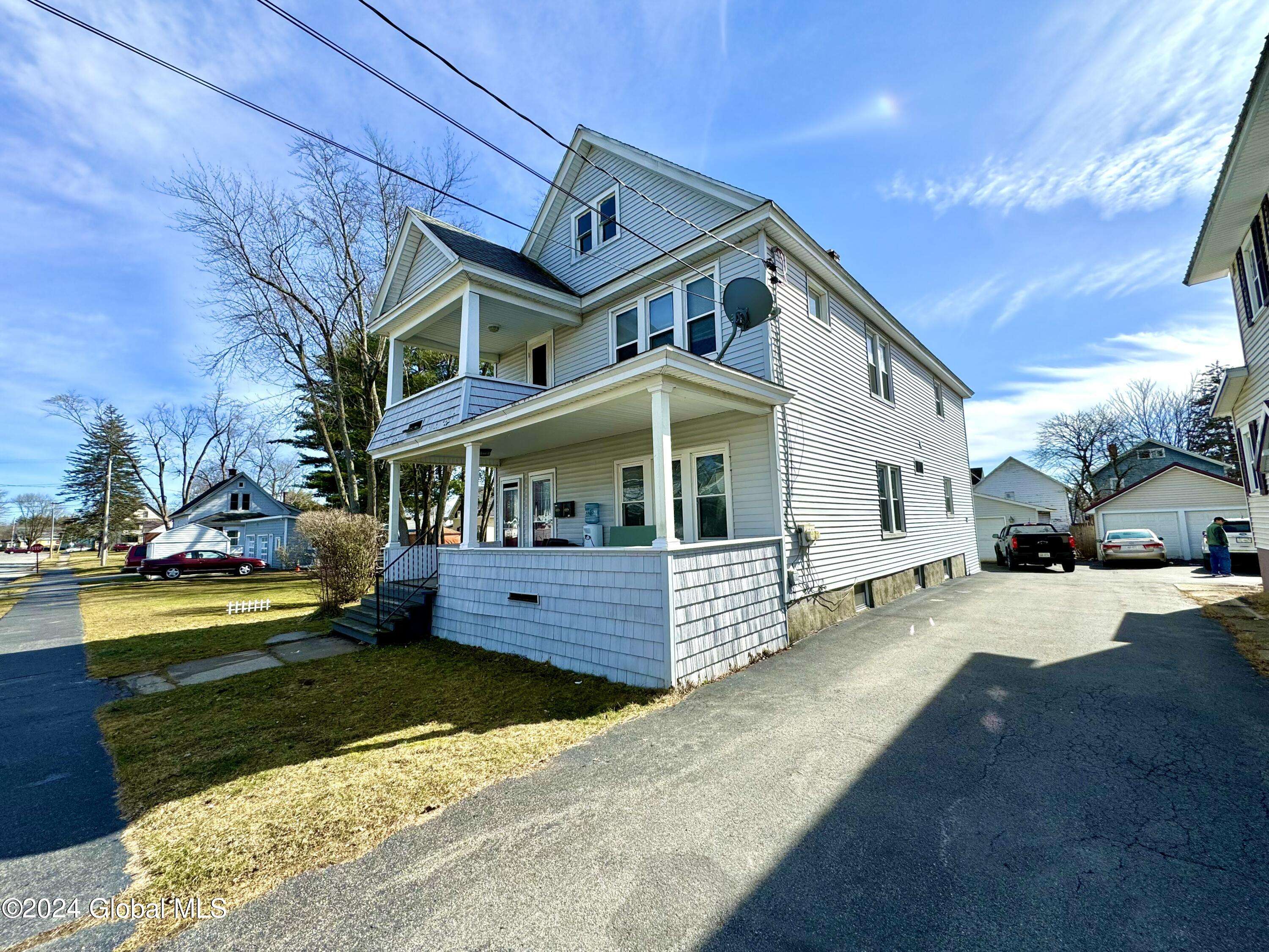 Amsterdam, NY 12010,13 Crescent Avenue