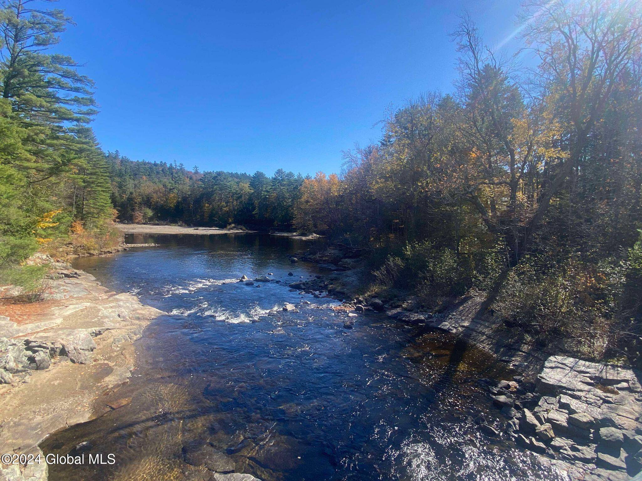 Schroon Lake, NY 12870,2003 Us Route 9