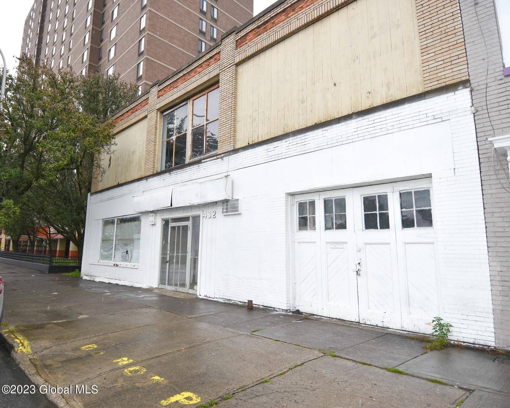 Albany, NY 12206,432 Central Avenue