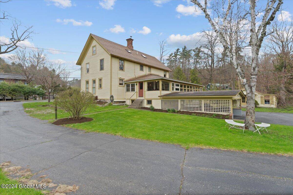 Hague, NY 12836,1 Locust Lane