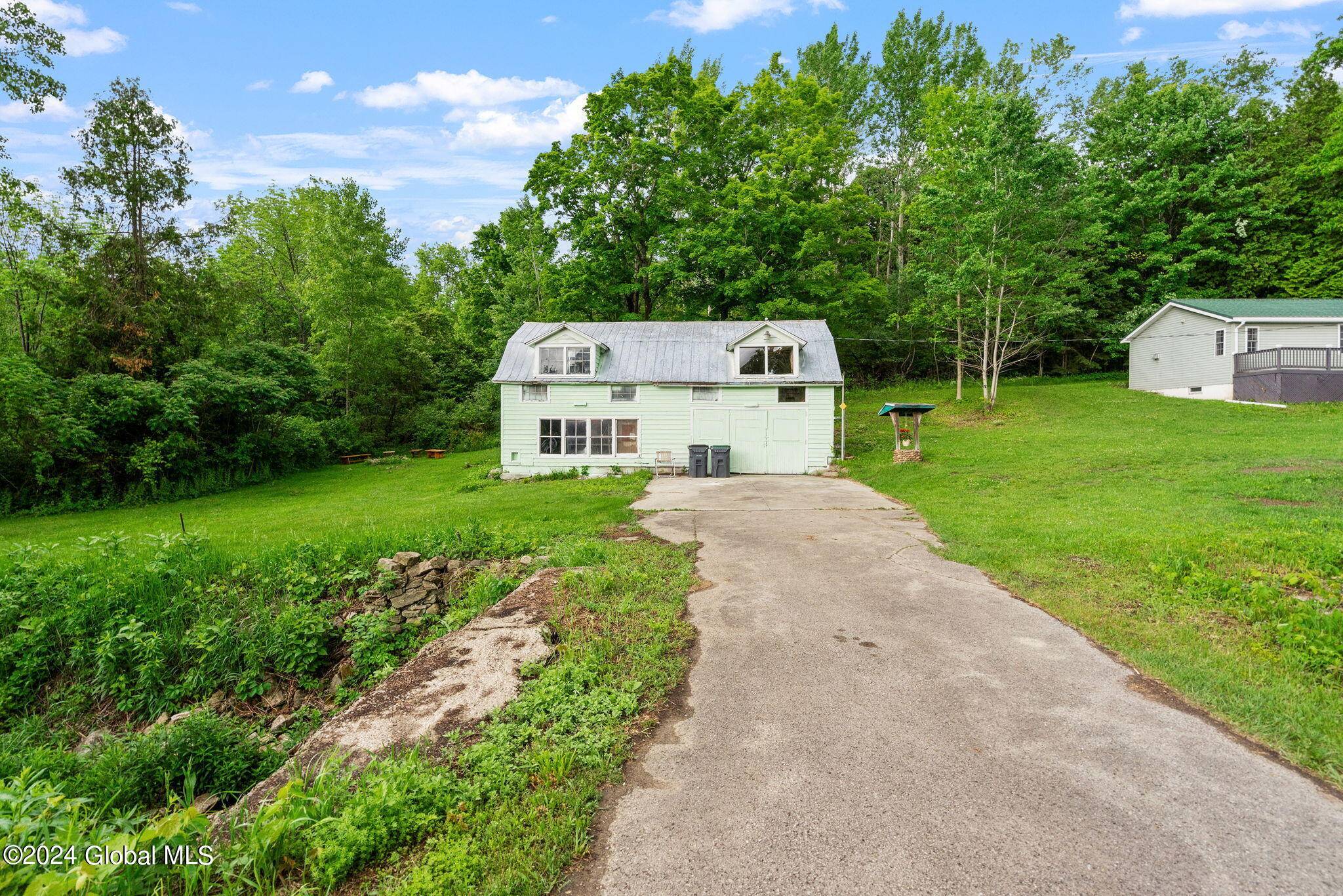 St Johnsville, NY 13452,1602 Kringsbush Road