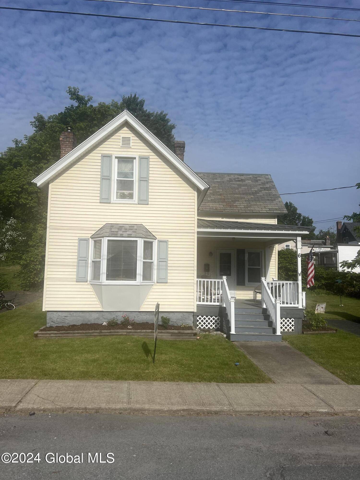 Ticonderoga, NY 12883,6 Holcomb Avenue