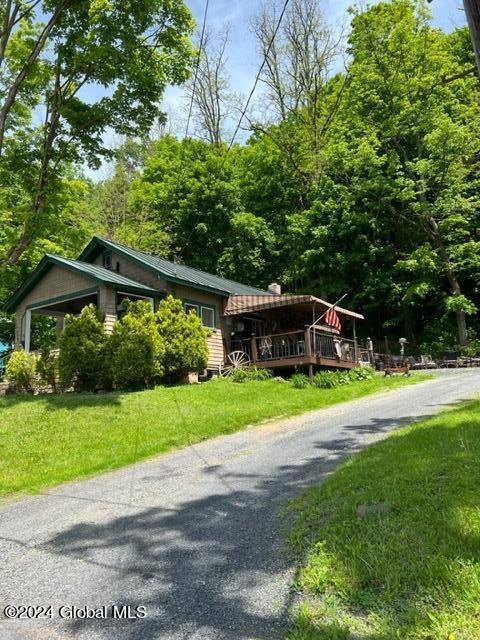 Whitehall, NY 12887,30 Mountain Street