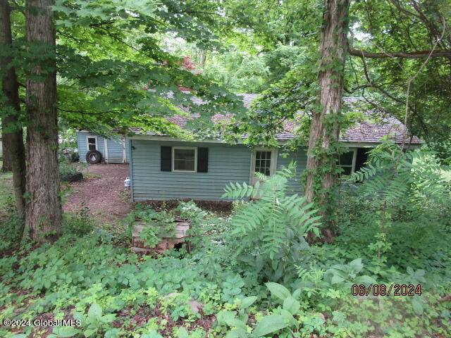 Wilton, NY 12831,9 Parkhurst Road