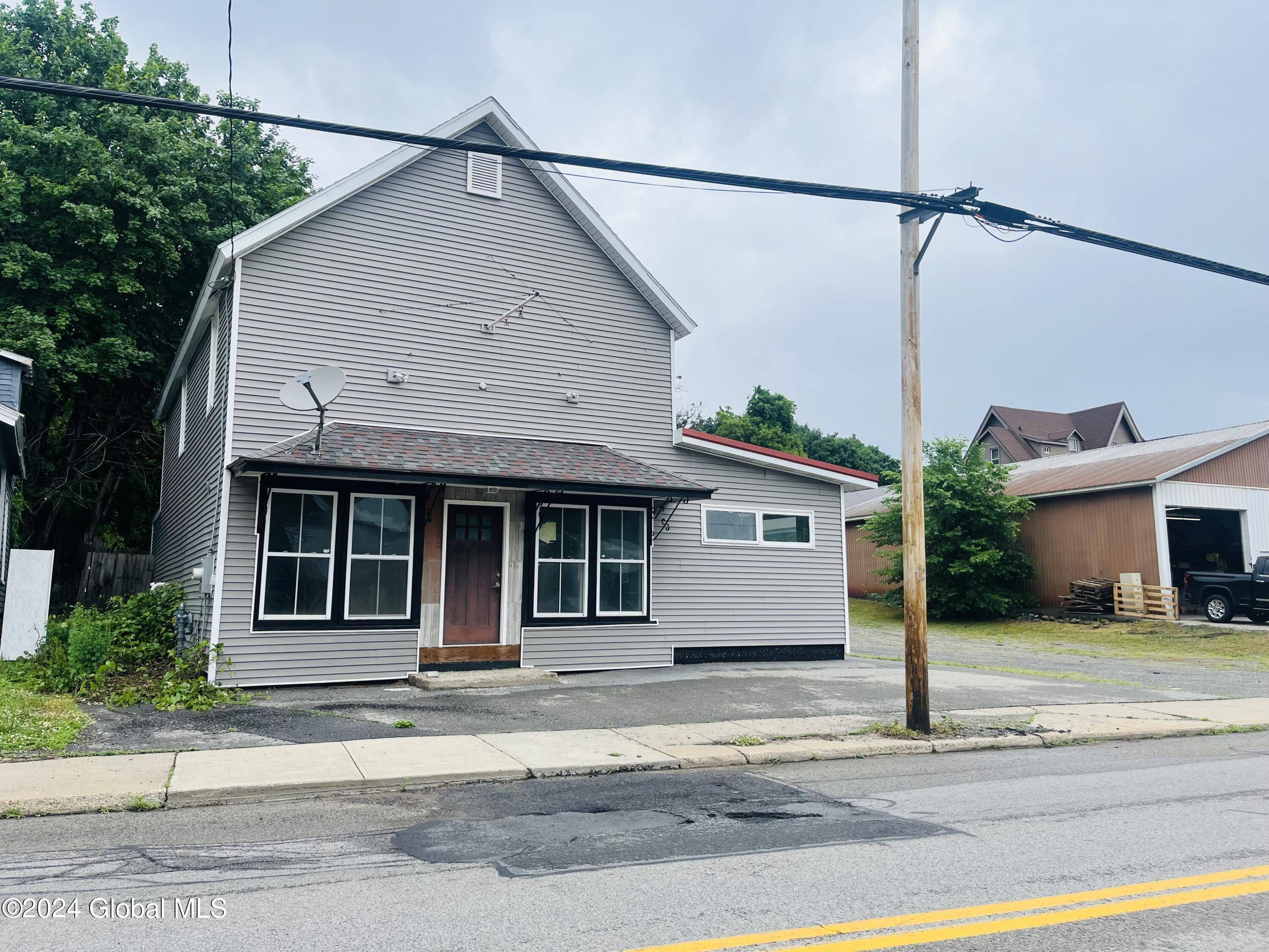 Gloversville, NY 12078,160 W Fulton Street