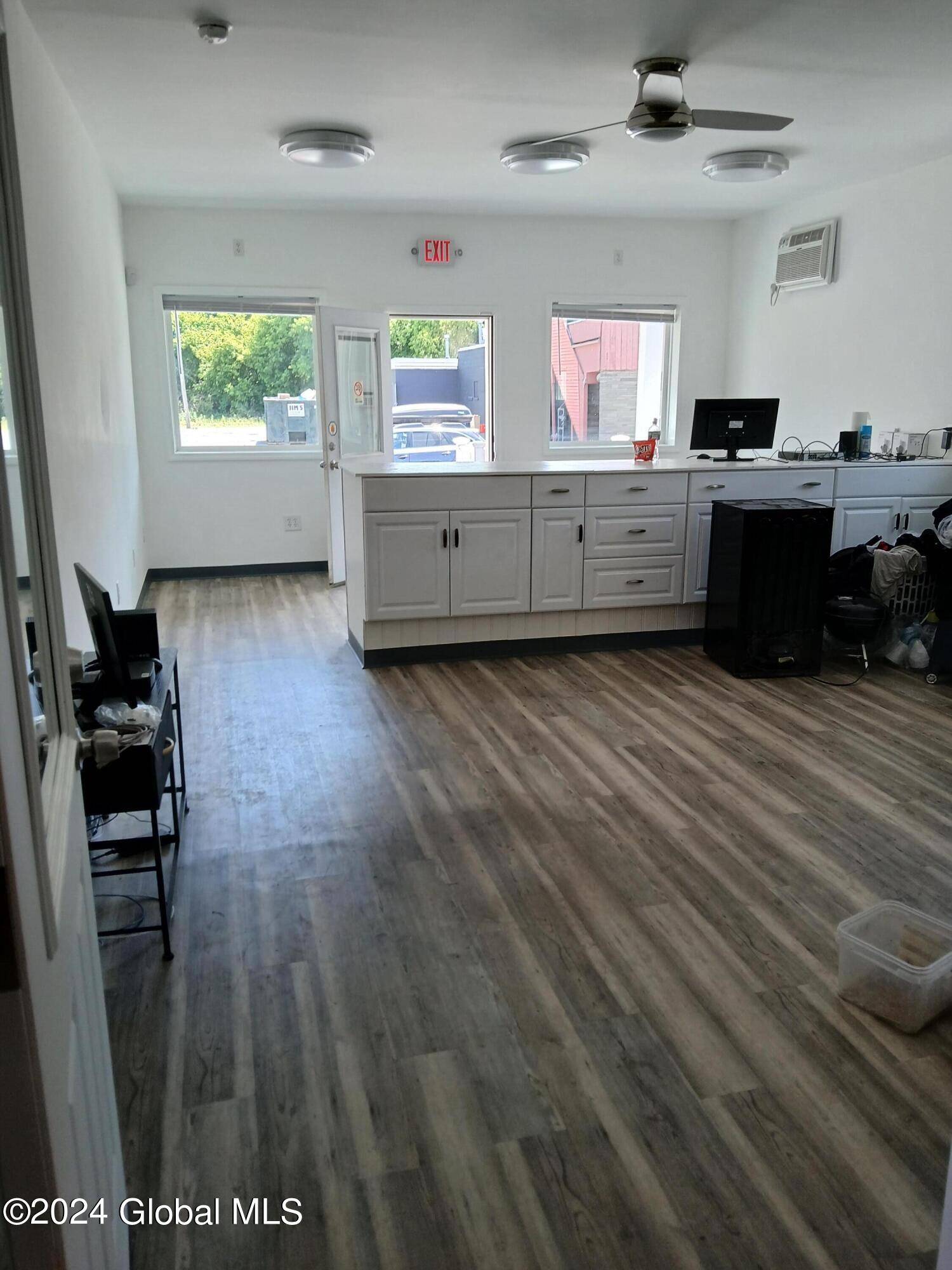 Schenectady, NY 12306,1317 Lower Broadway