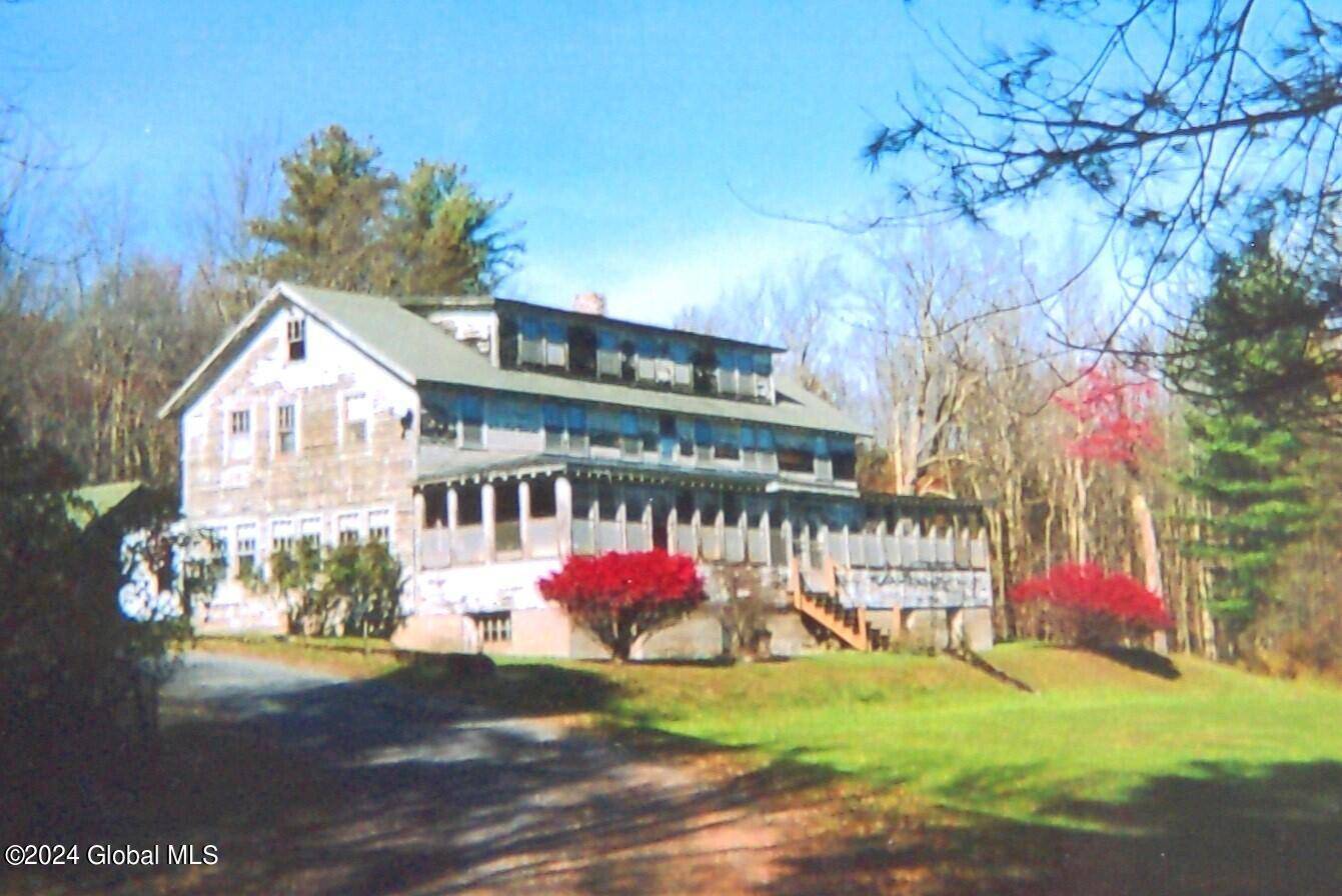 Grafton, NY 12052,137 Nugent Road