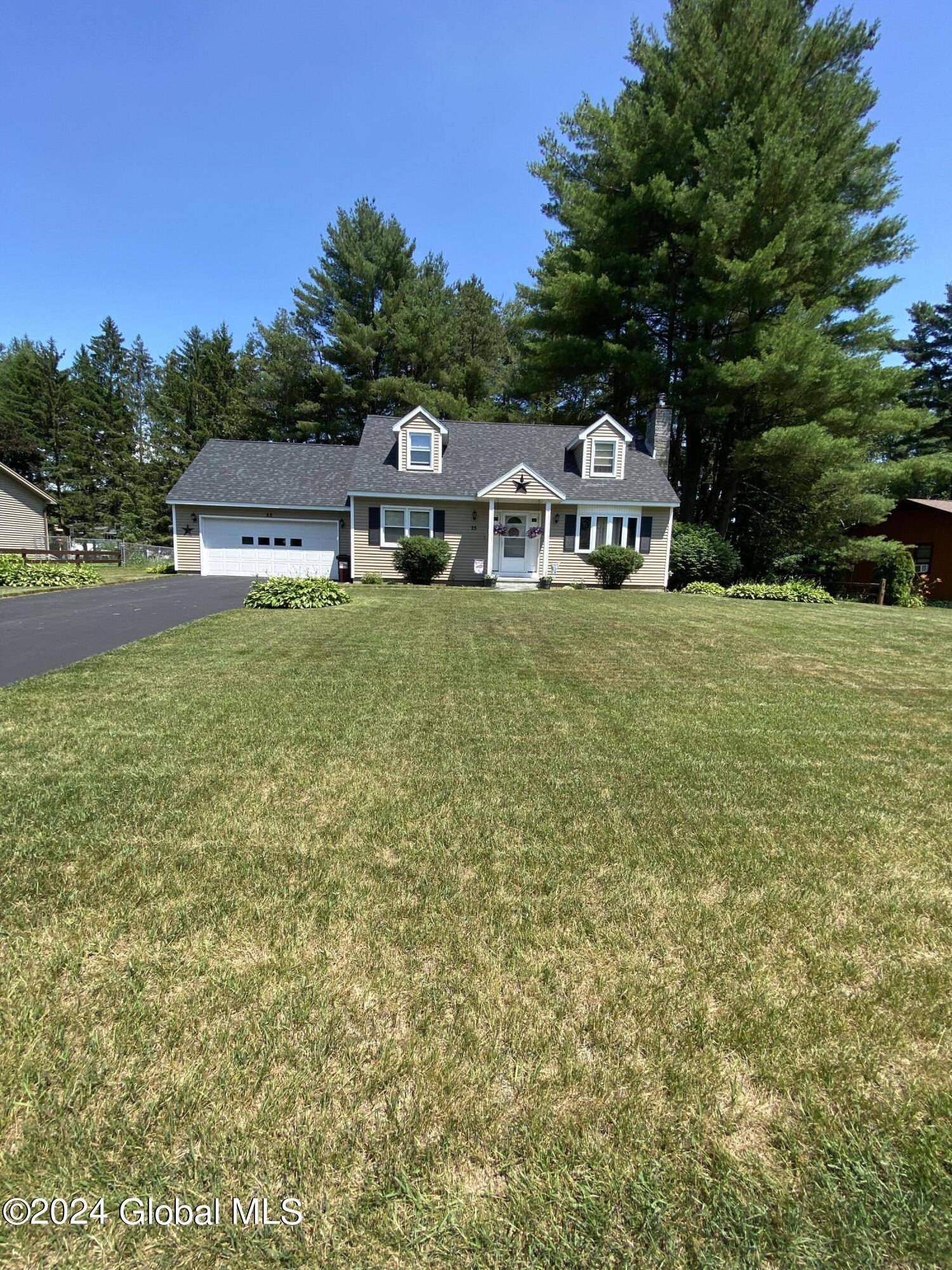 Queensbury, NY 12804,25 Sweetbriar Lane