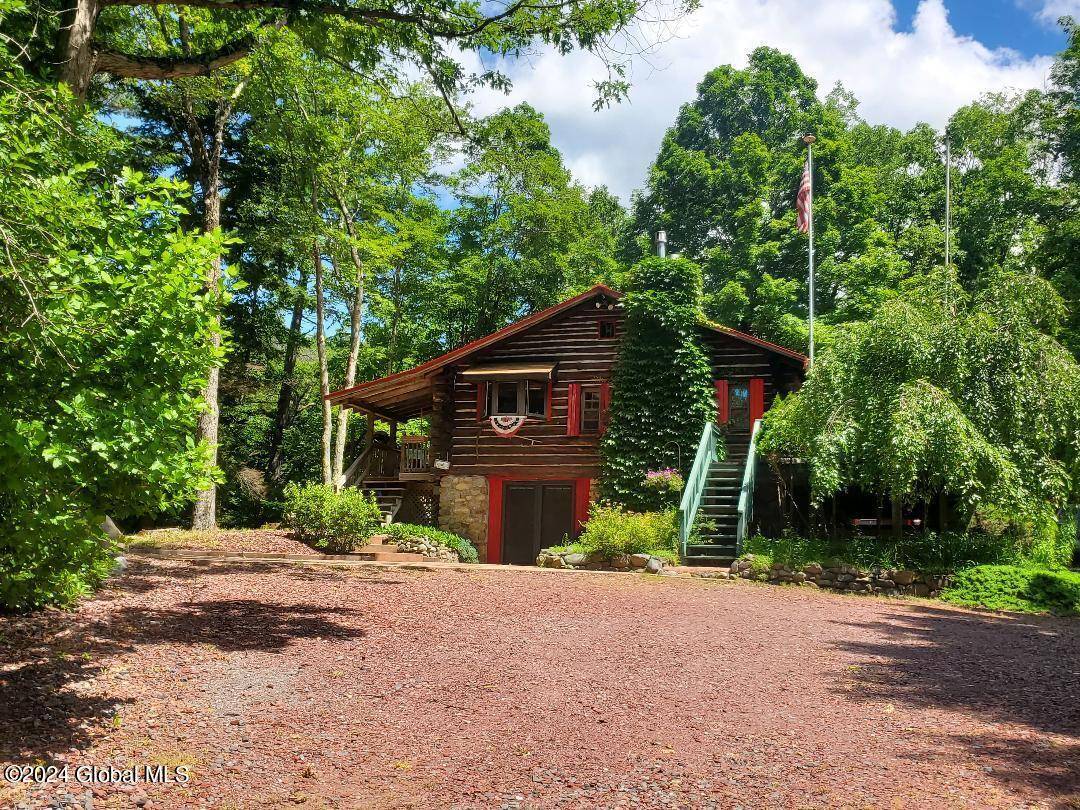Bolton, NY 12814,831 Trout Lake Road