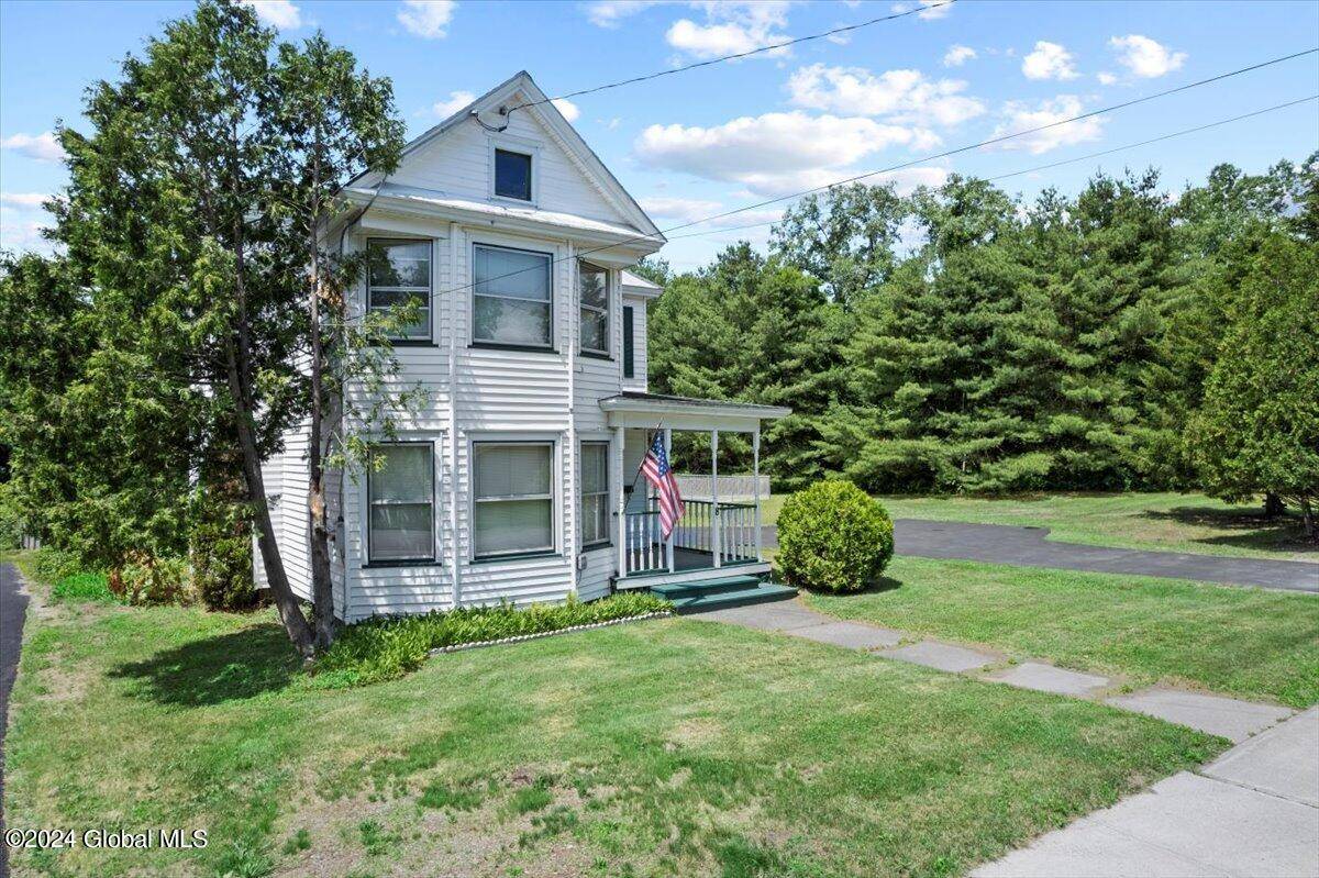 Warrensburg, NY 12885,8 Milton Street