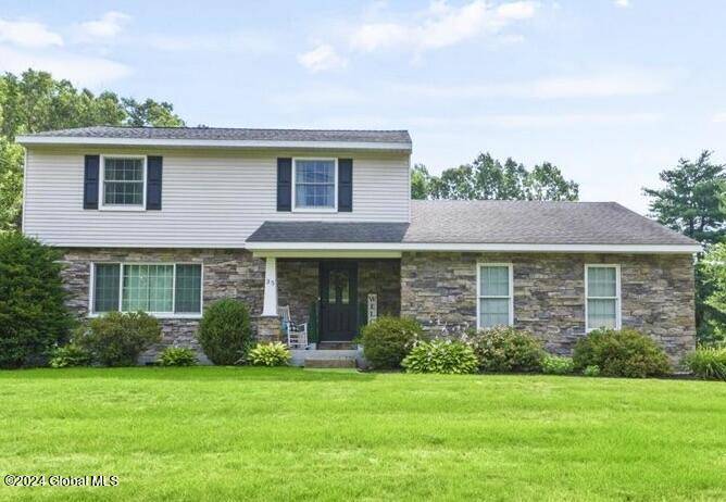 Saratoga Springs, NY 12866,35 Jones Road