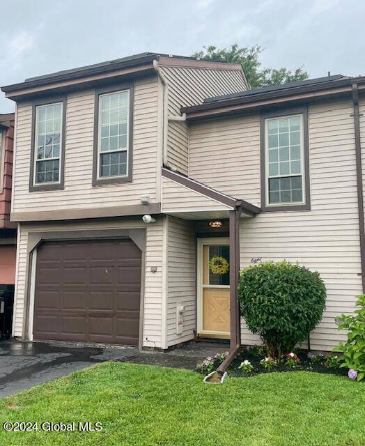 Cohoes, NY 12047,8 Kensington Square