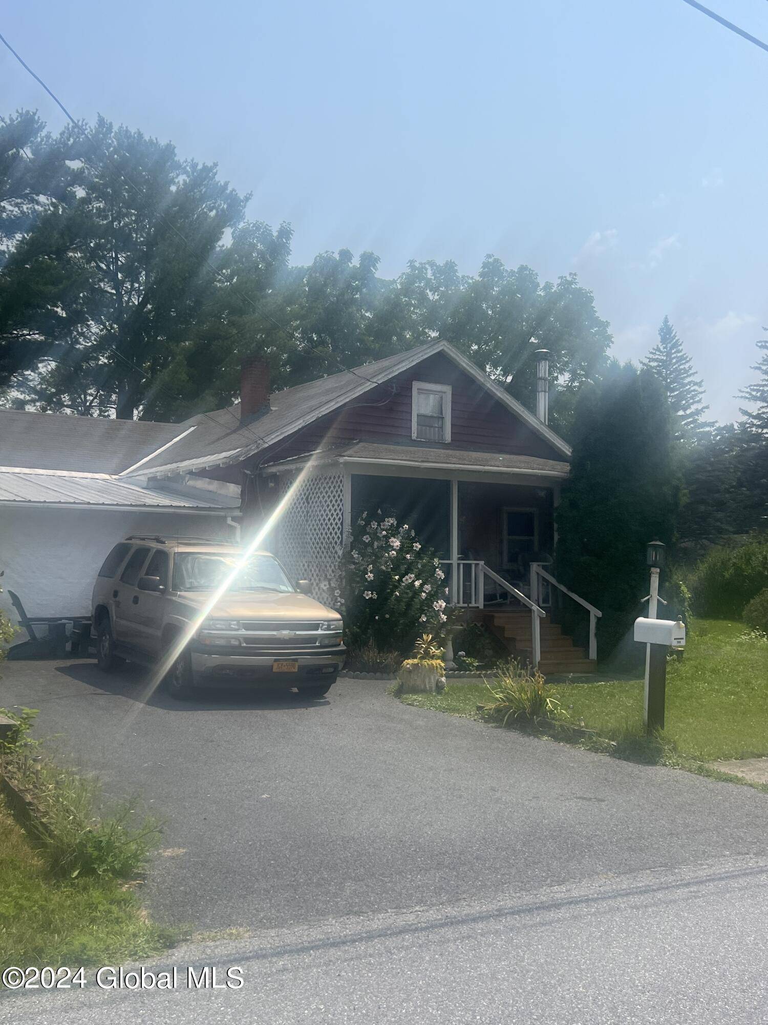 Ticonderoga, NY 12883,26 3rd Avenue