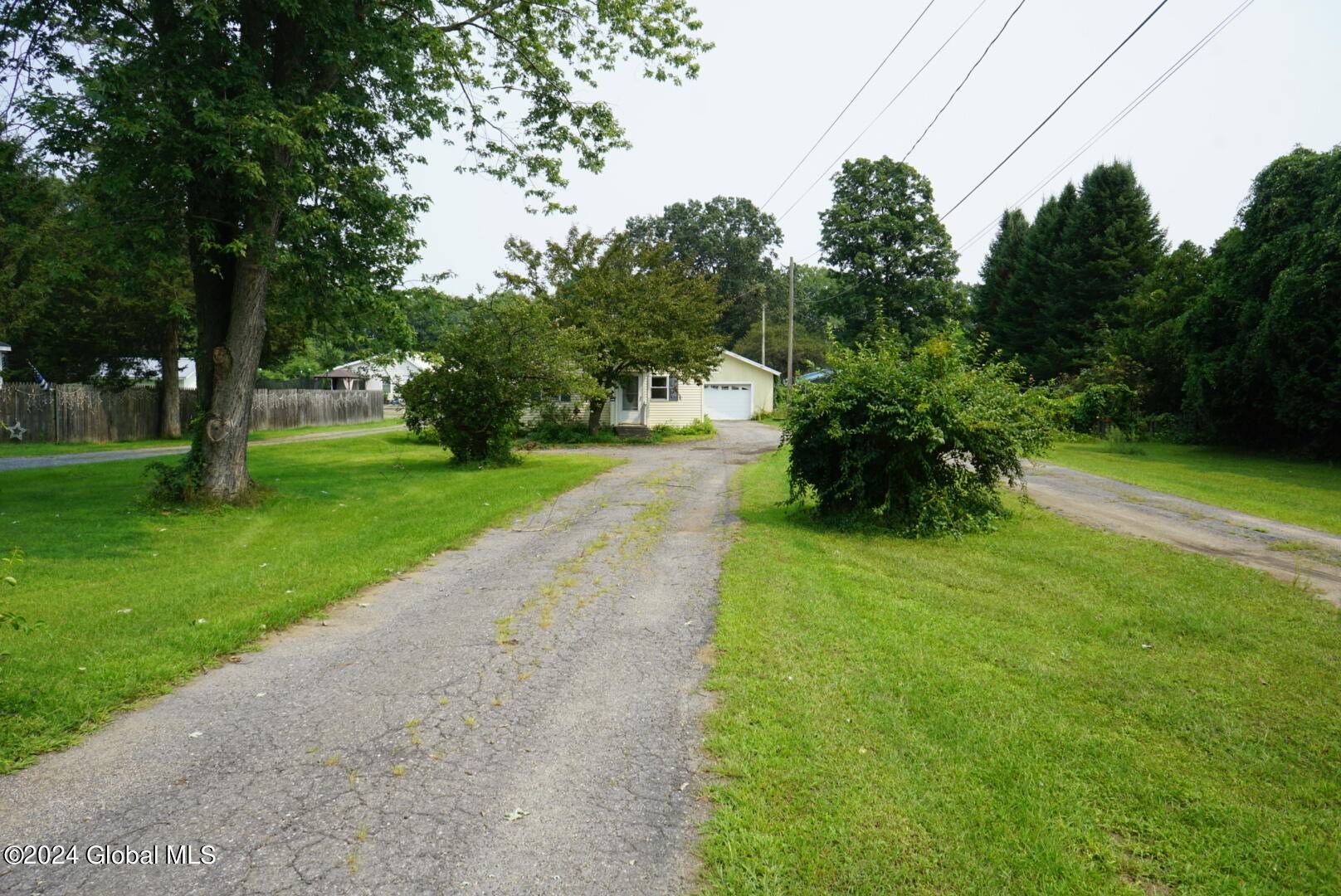 Hudson Falls, NY 12839,42 Dean Road