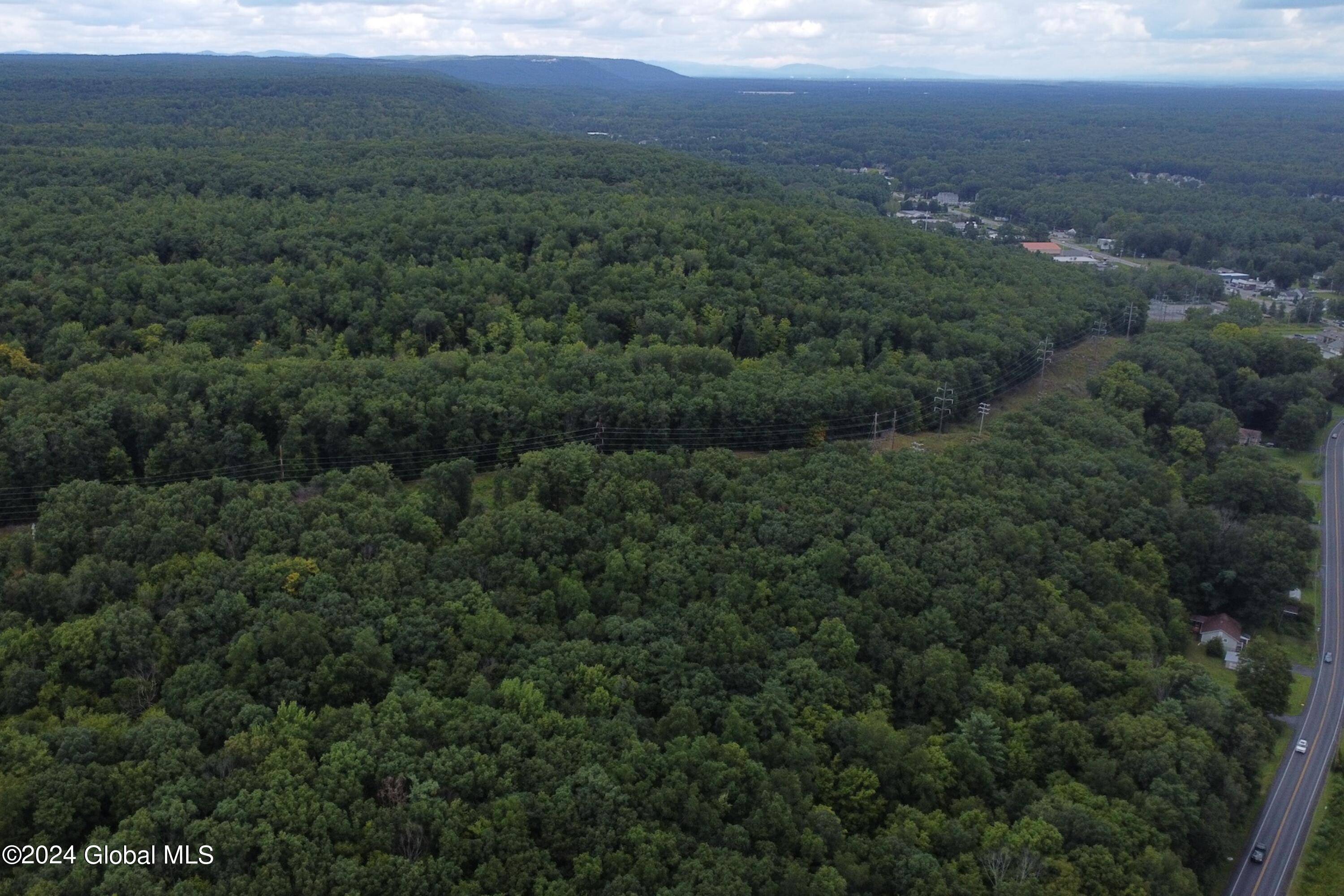 Greenfield, NY 12866,25 Daniels Road