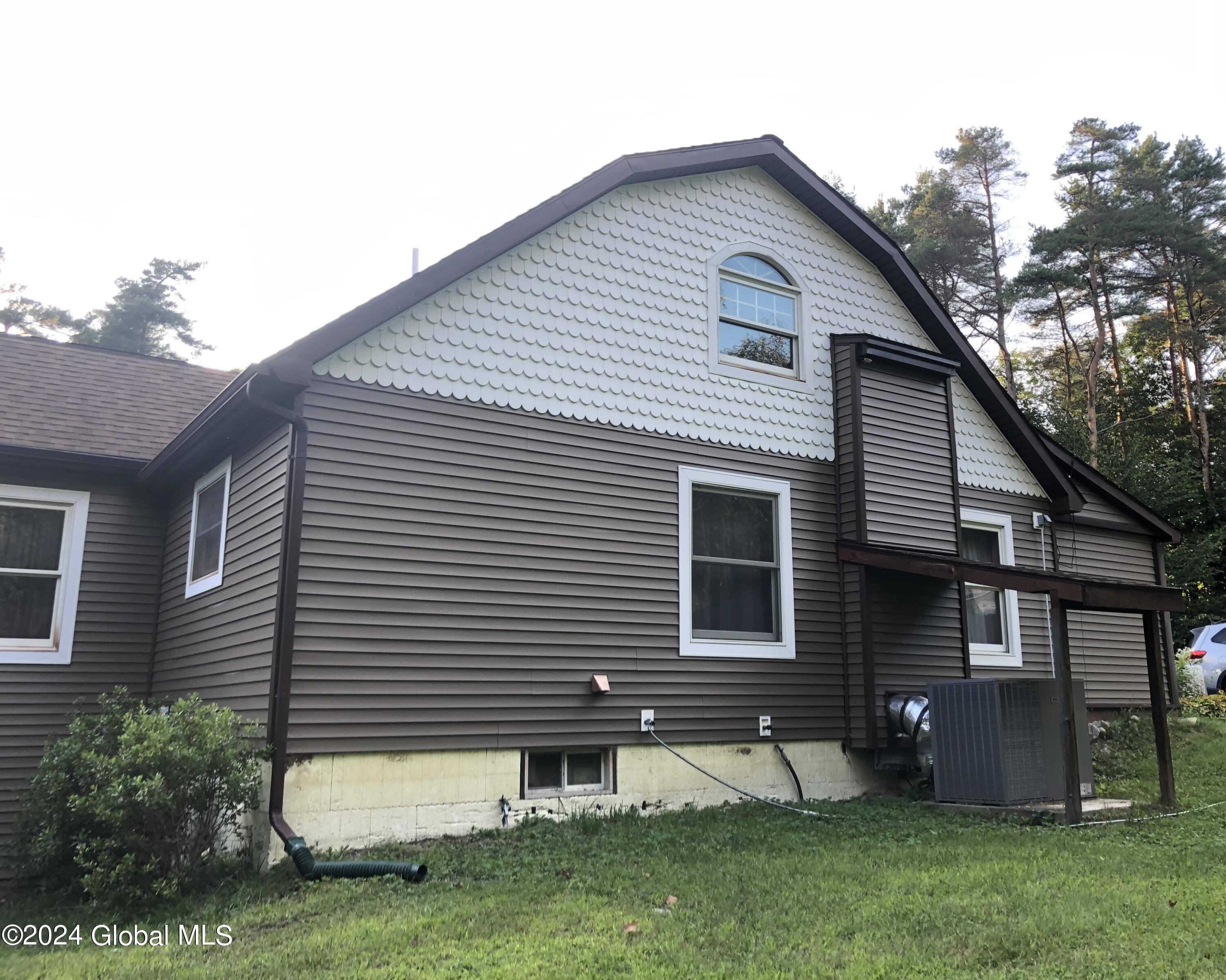 Moriah, NY 12956,2842 Plank Road