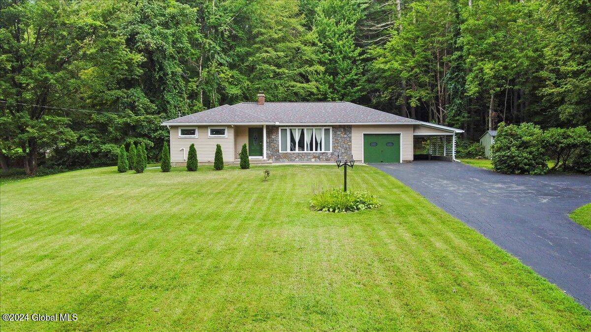 Queensbury, NY 12804,1285 Ridge Road