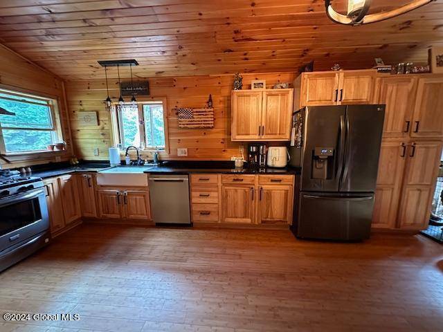 Moriah, NY 12956,3417 Fisher Hill Road