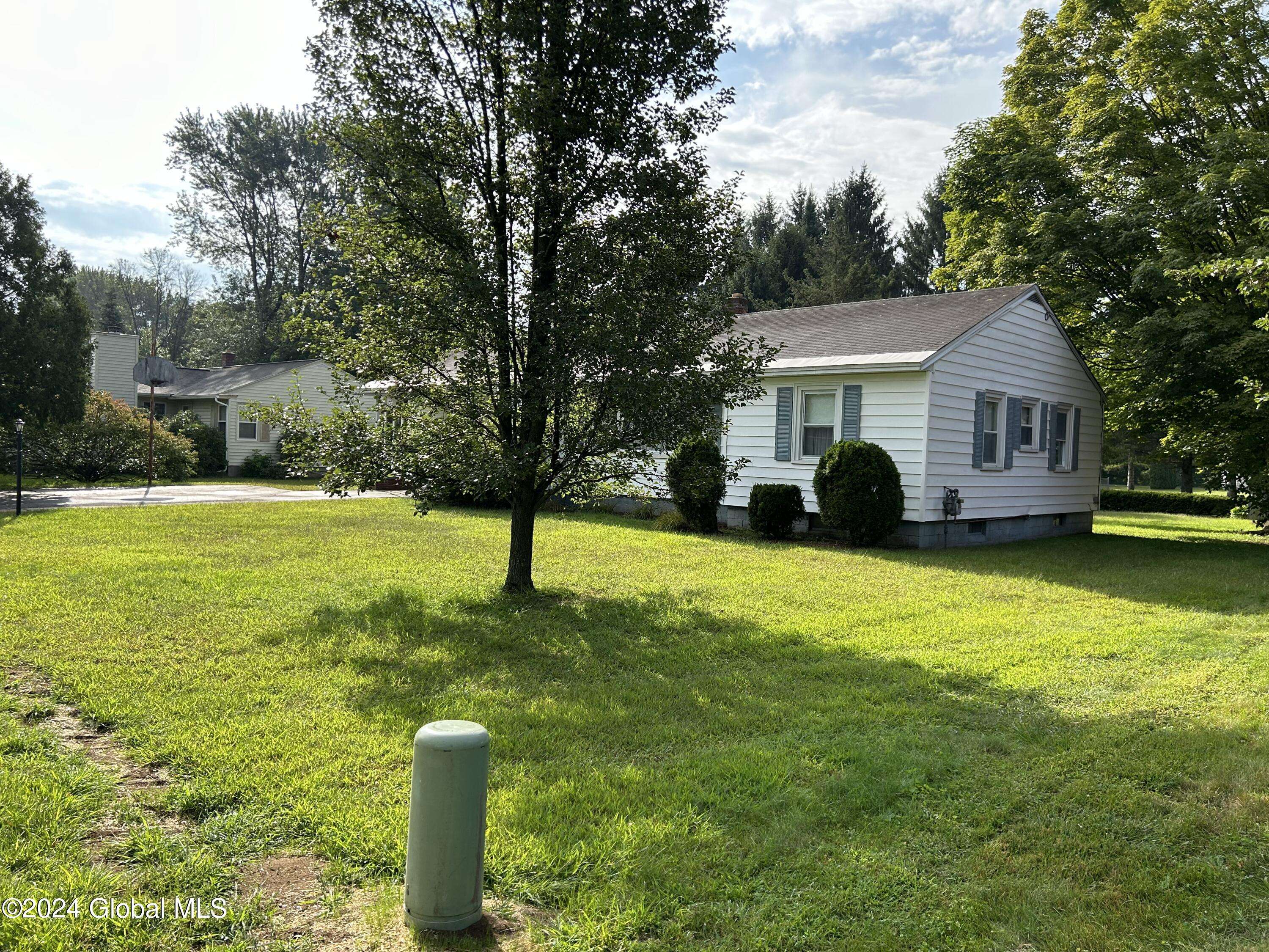 Moreau, NY 12803,34 Woodlawn Avenue