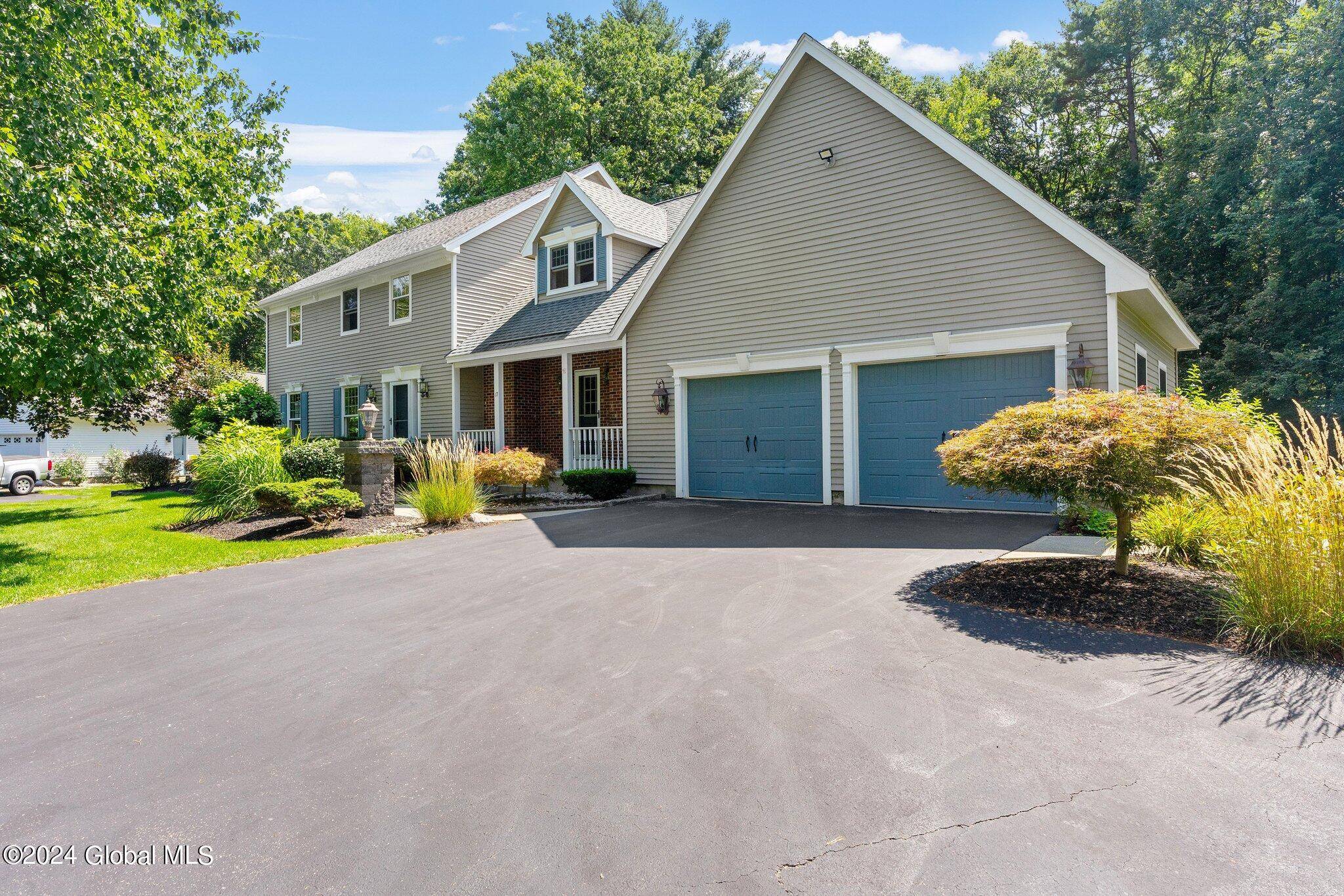 Halfmoon, NY 12065,17 Timberwick Drive