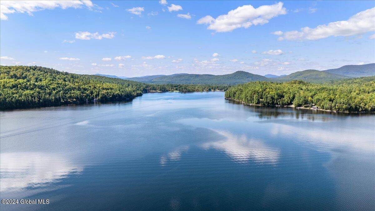 Schroon Lake, NY 12870,322 Shore Road