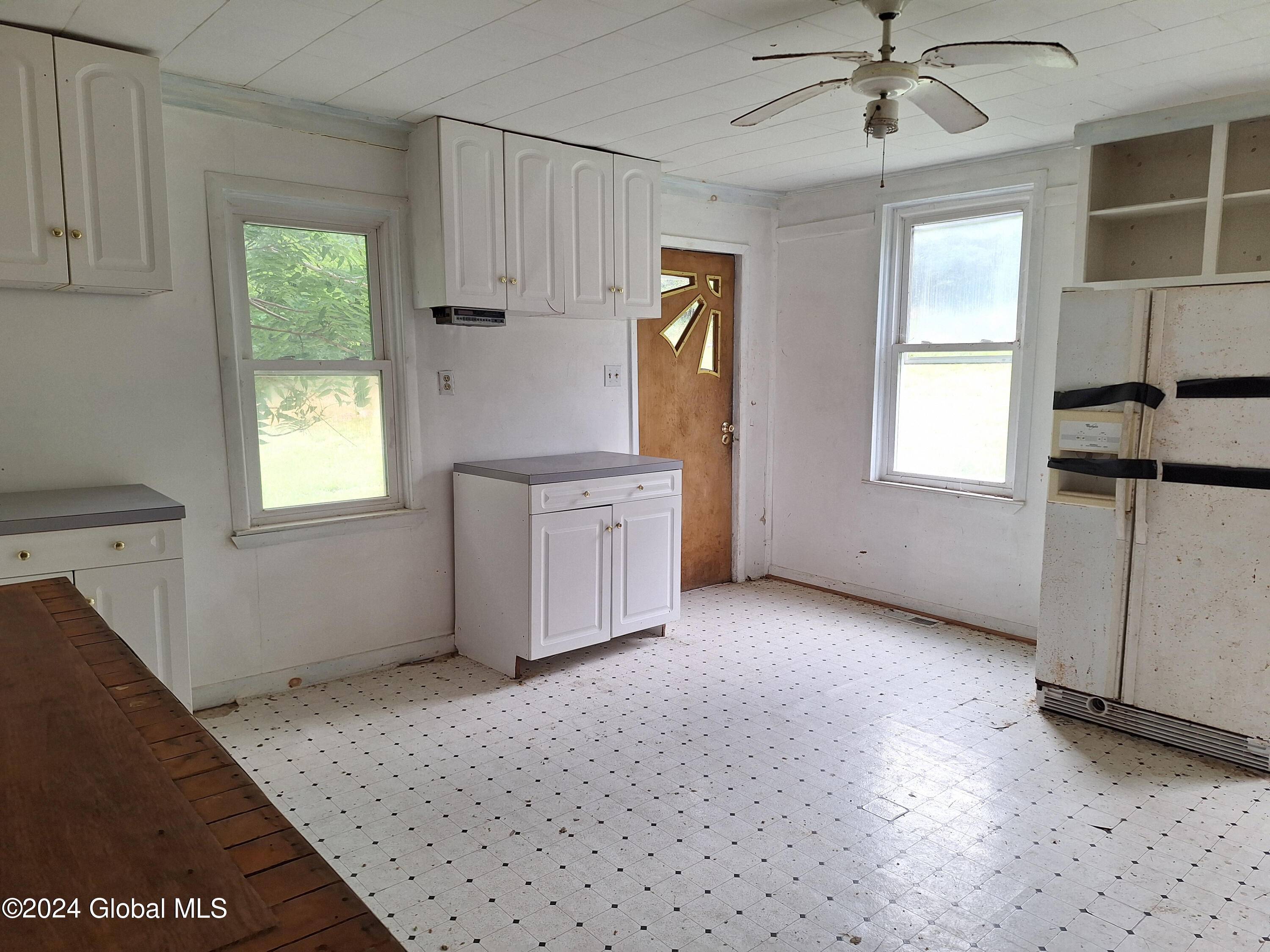 Leeds, NY 12451,953 Ira Vail Road