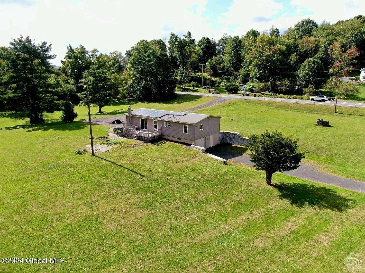 Coxsackie, NY 12051,1171 SR 81