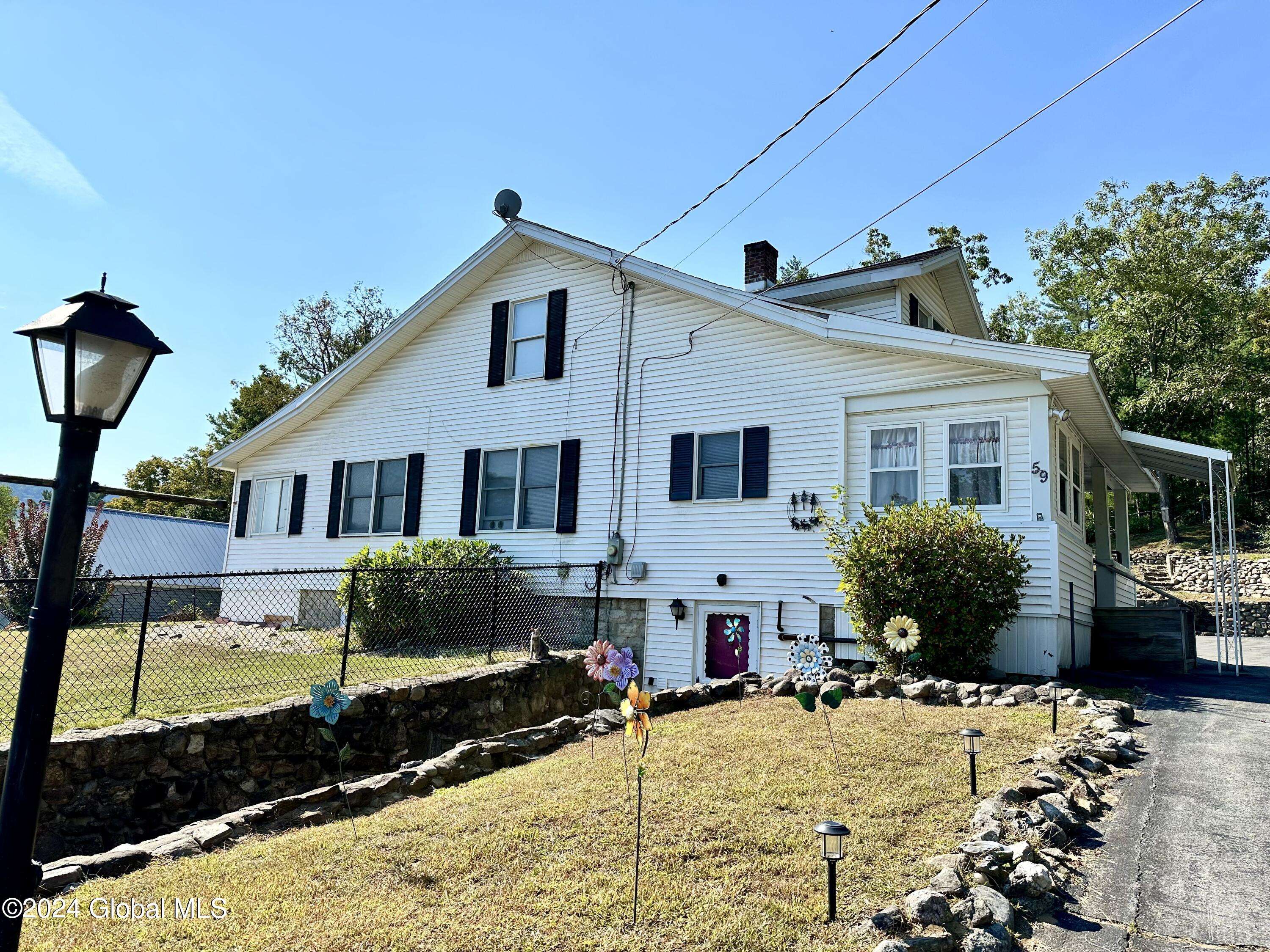 Hadley, NY 12835,59 Second Ave Avenue